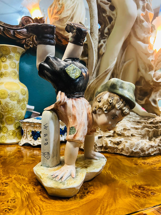 🌸✨🌸🧒Italian Capodimonte Porcelain Figure by Benacchio 🧒🌸✨🌸