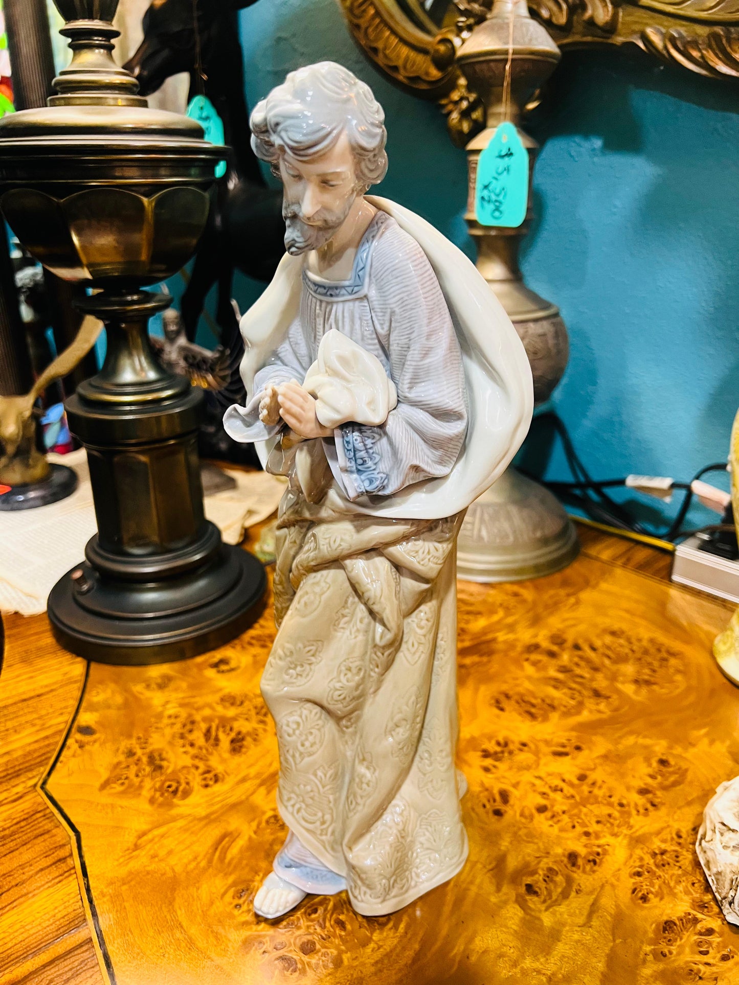 🌟 Figura de "San Jose Nacimiento" Porcelana Fina - LLADRÓ 1386 Año de emission 1981🕊️✨