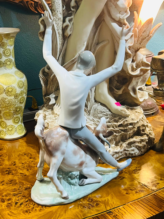 🐐Travesura a La Cabra, Lladro 4780, año de emision 1971🐐