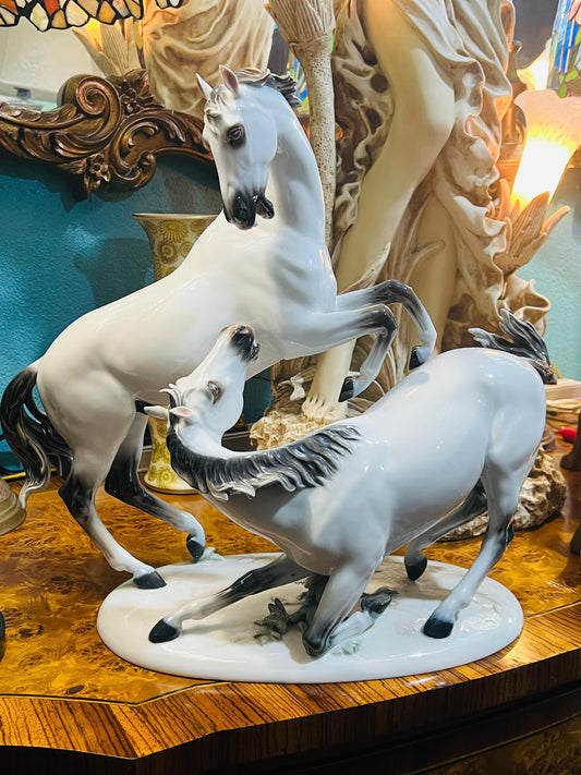 🌟 Horse Sculpture, Rosenthal Bavaria Germany, Signed: H. Meisel NR: 921 🐴✨