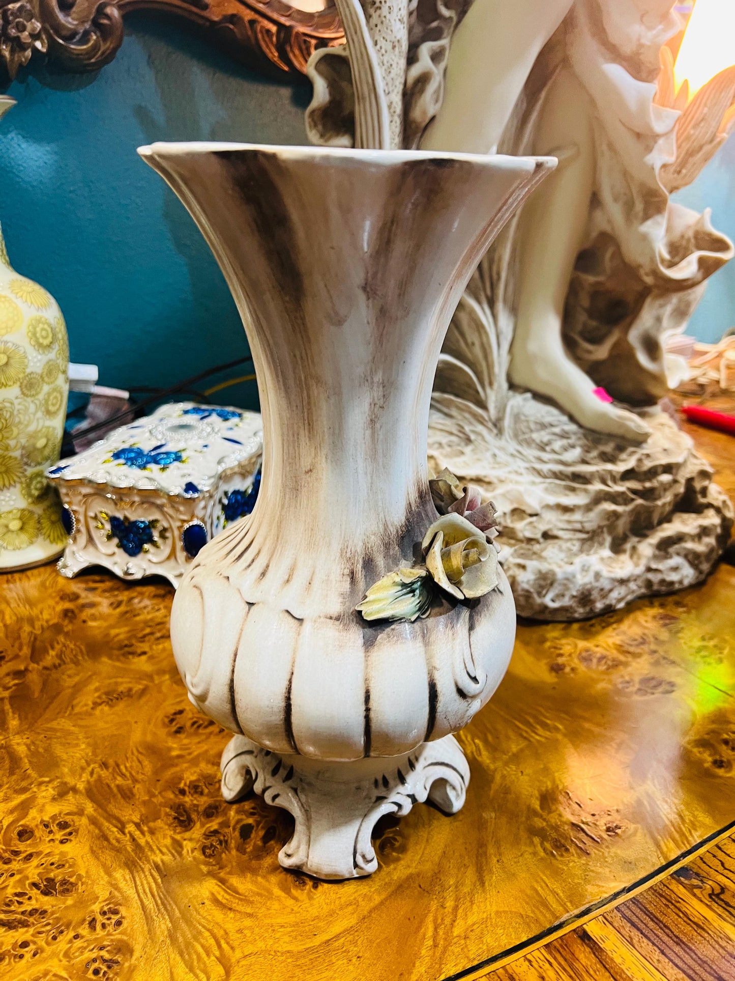 🌸Capodimonte Decorative Vase🌸