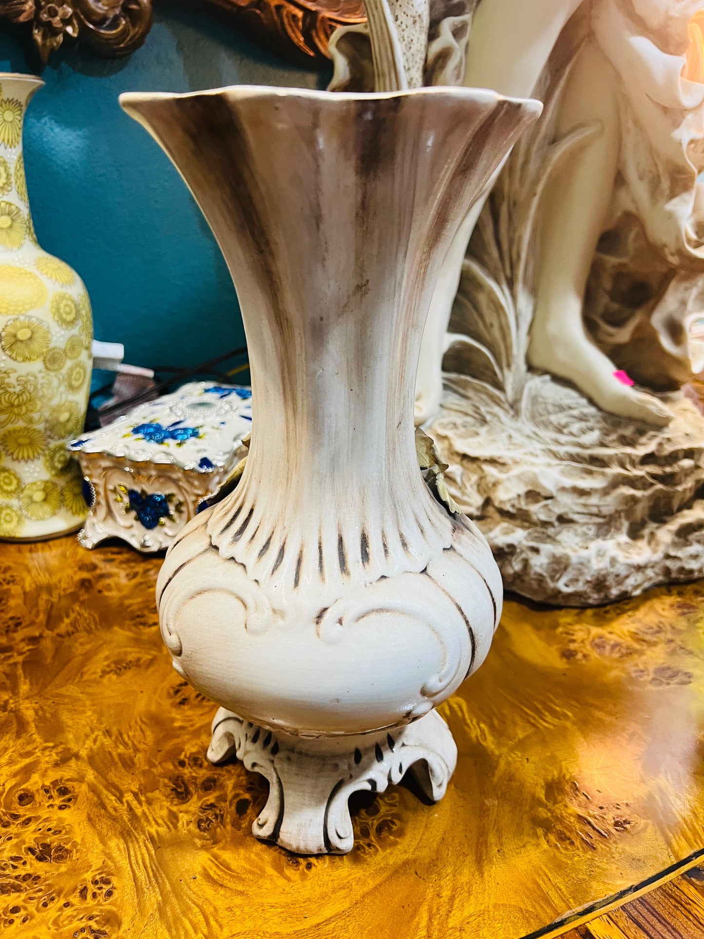 🌸Capodimonte Decorative Vase🌸