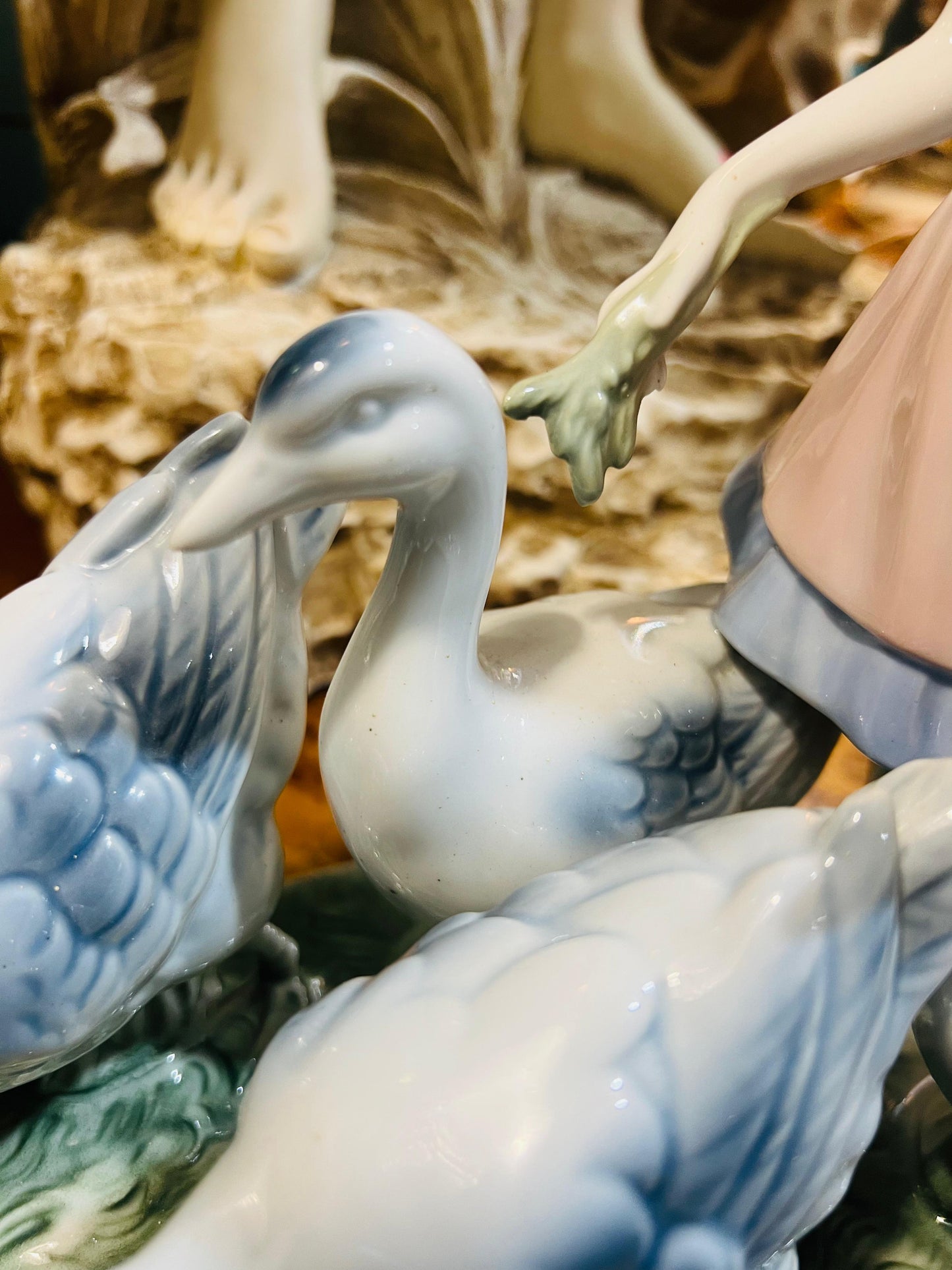 🪶Woman with Geese, Fine Porcelain🎨Year of Issue: Vintage 1960📅🪶