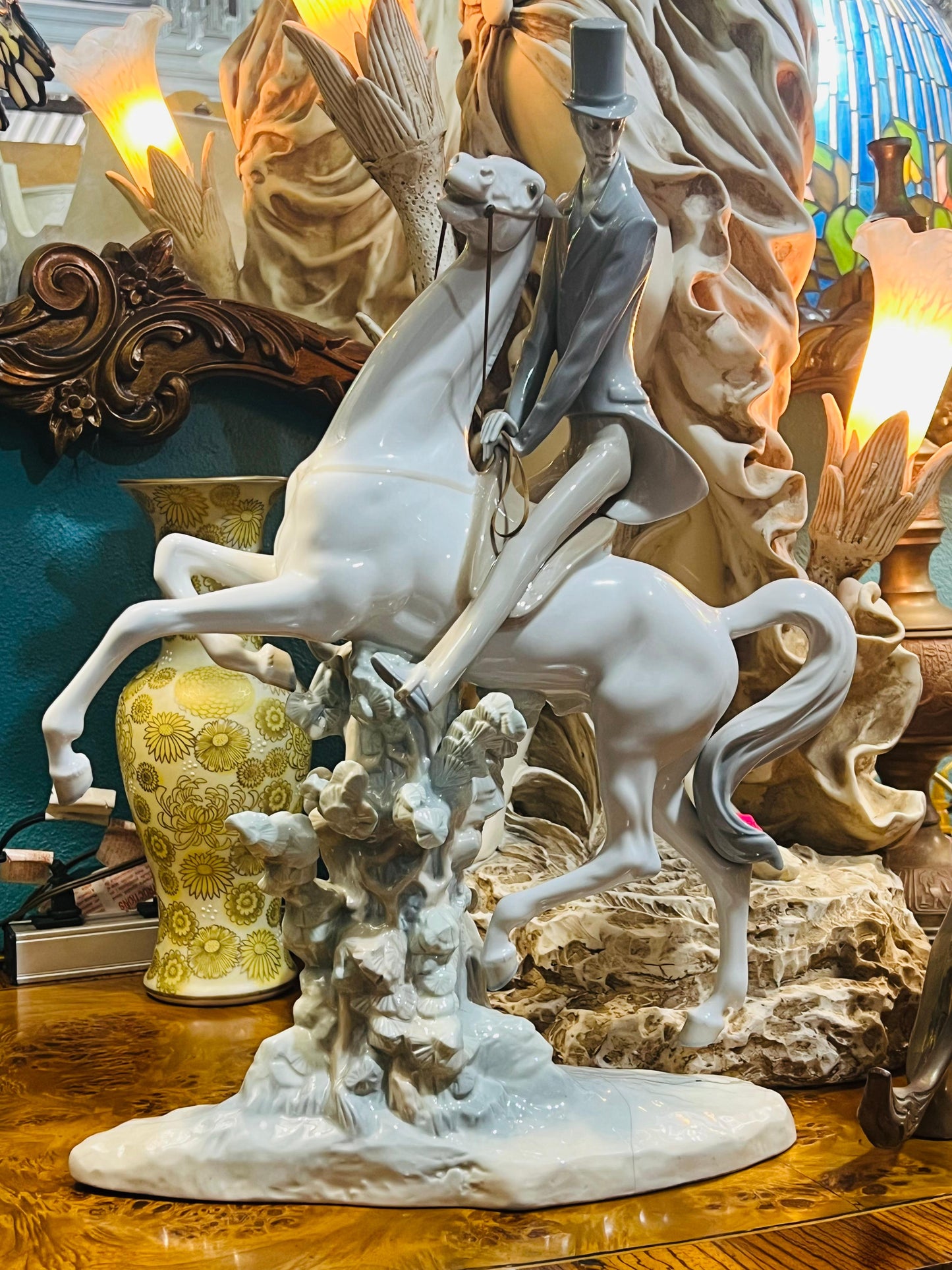 🌟 🌟 Horseman - Lladro 4515, Knight Mounted on Horseback - Authentic and Vintage Year of Issue 1969 and Retired in 1985. 🕊️✨ 🕊️✨