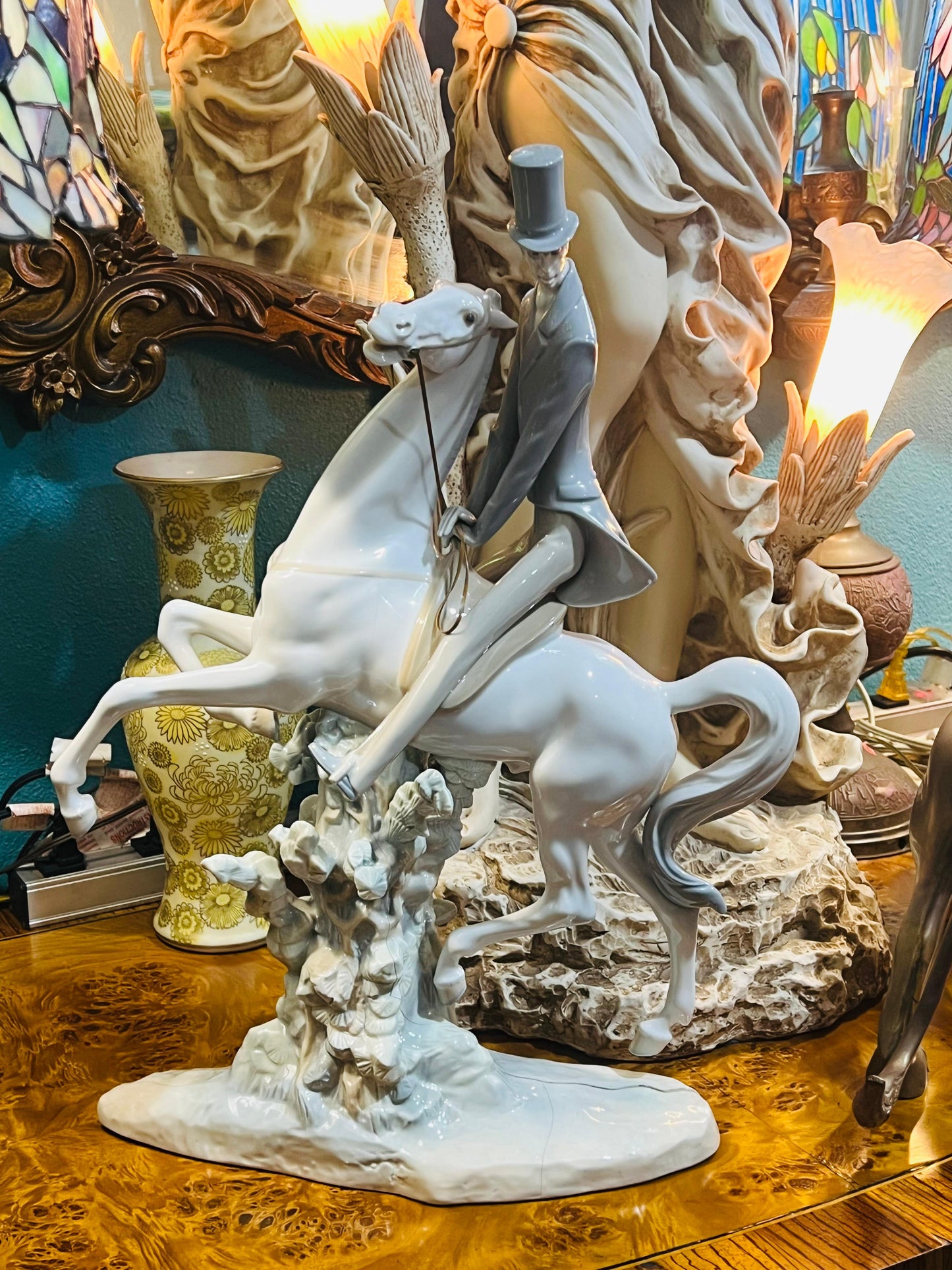 🌟 🌟 Horseman - Lladro 4515, Knight Mounted on Horseback - Authentic and Vintage Year of Issue 1969 and Retired in 1985. 🕊️✨ 🕊️✨