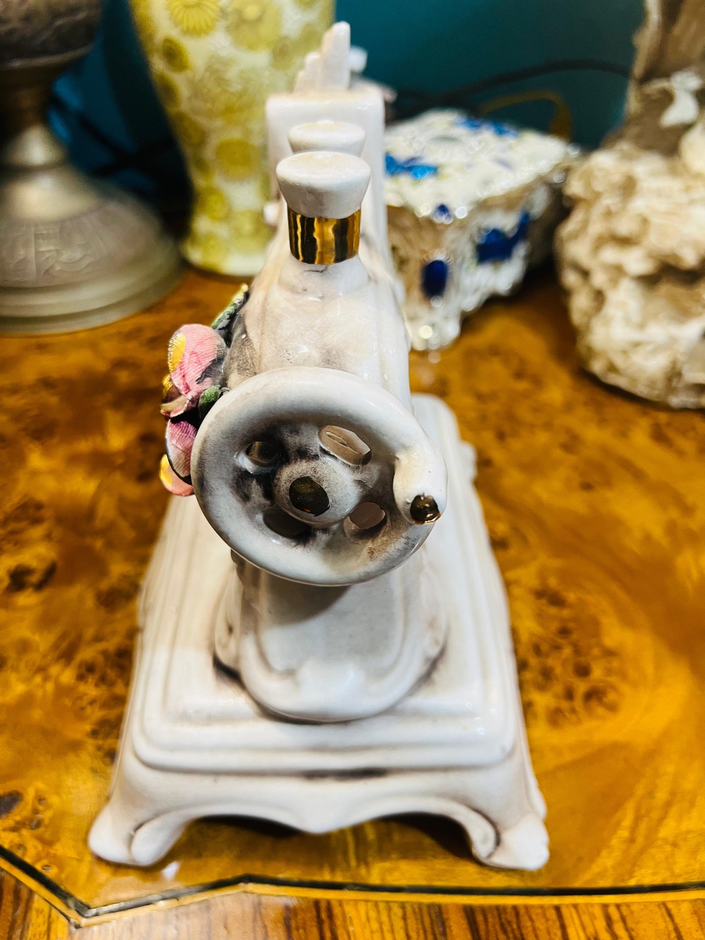 🧵✨🧵Máquina de Coser de Porcelana Capo del Monte 🧵✨🧵