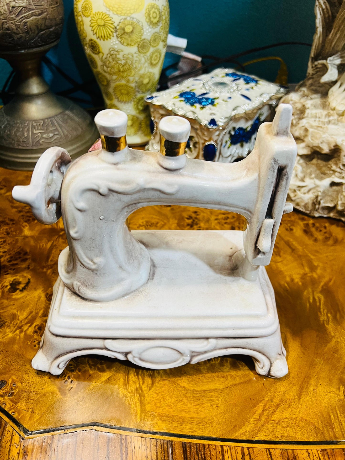 🧵✨🧵Máquina de Coser de Porcelana Capo del Monte 🧵✨🧵