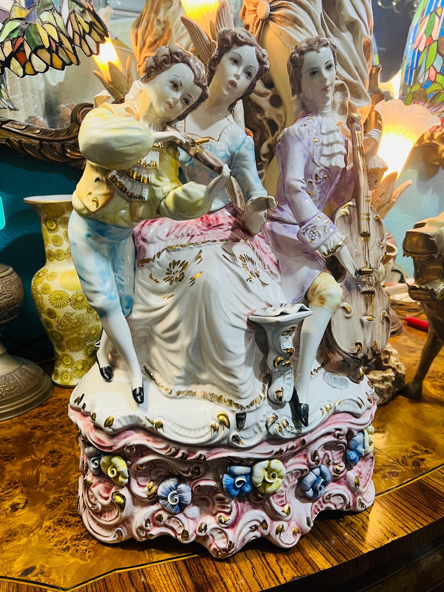 🎻 Exquisita Figura de Porcelana Musical del - Representacion del Siglo XVIII en Venta 🎻
