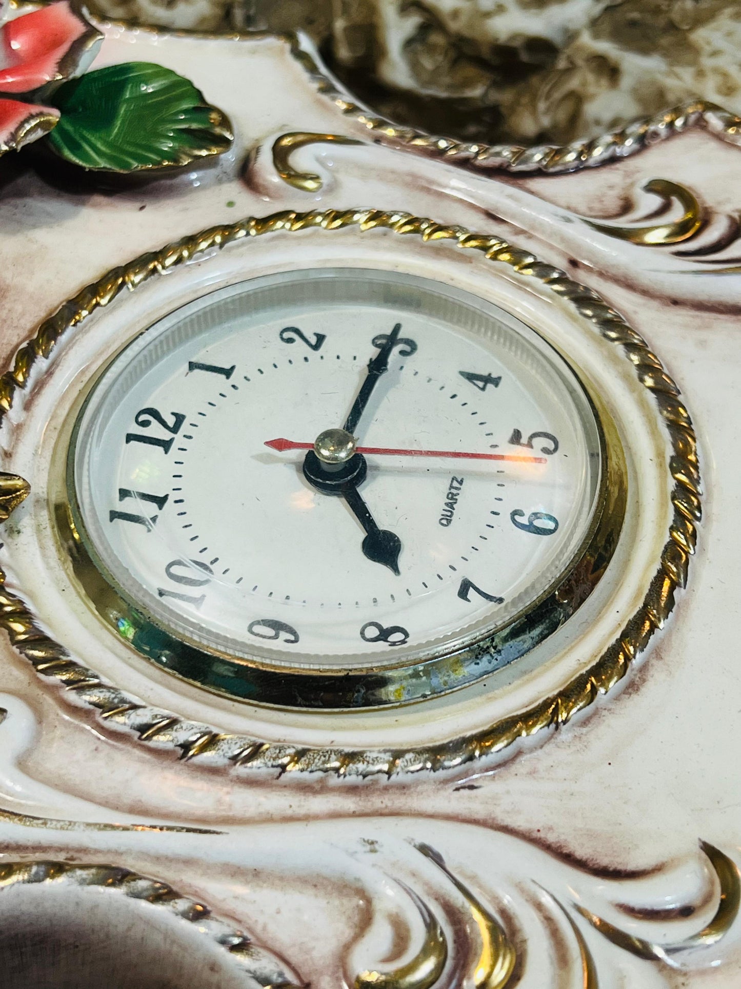 🌟 🎸Capo del Monte Fine Porcelain Guitar with Quartz Clock 🎸✨e Capo del Monte Fine Porcelain Guitar with Quartz Clock 🎸✨