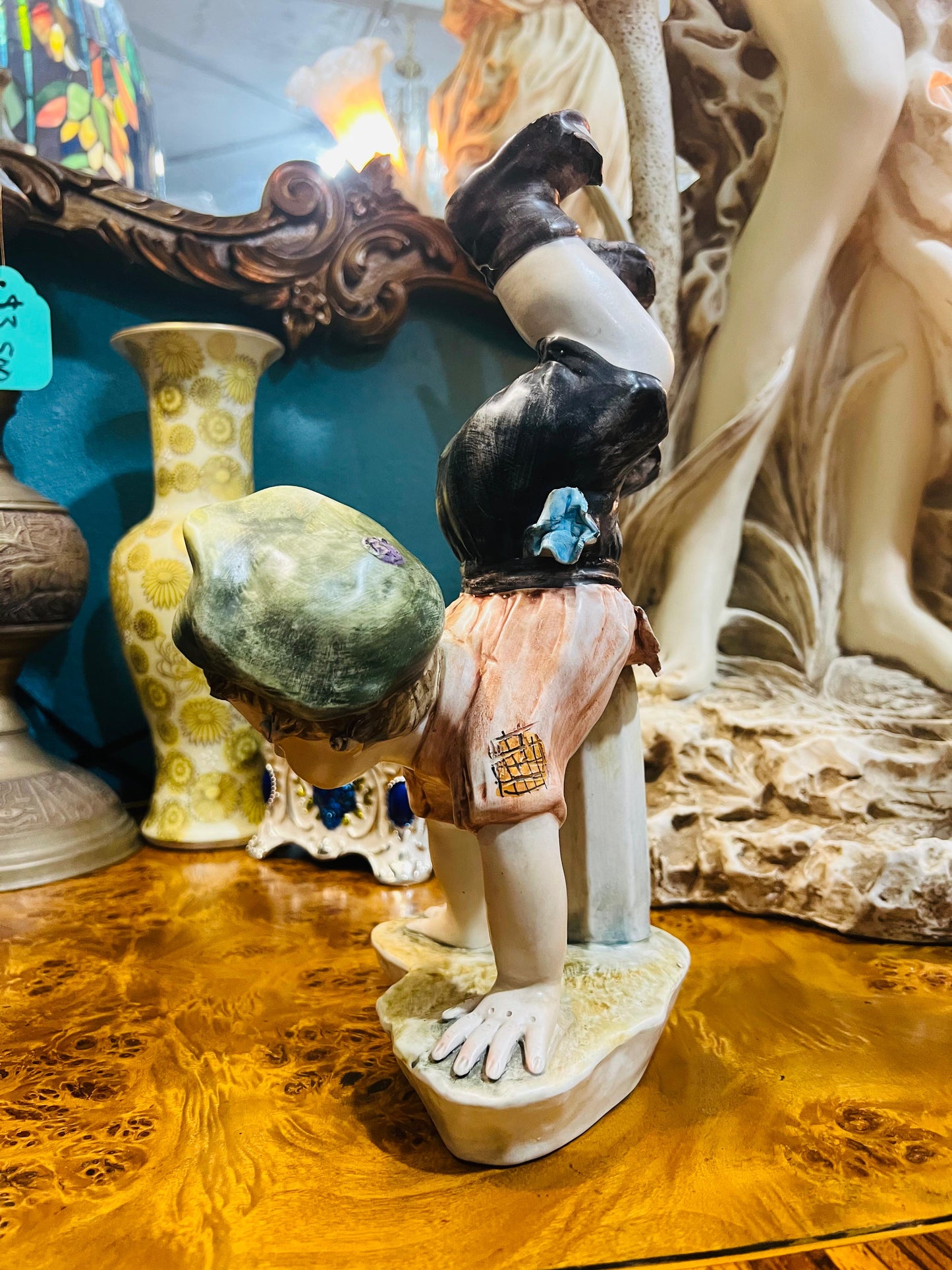 🌸✨🌸🧒Figura Italiana de Porcelana Capodimonte de Benacchio 🧒🌸✨🌸