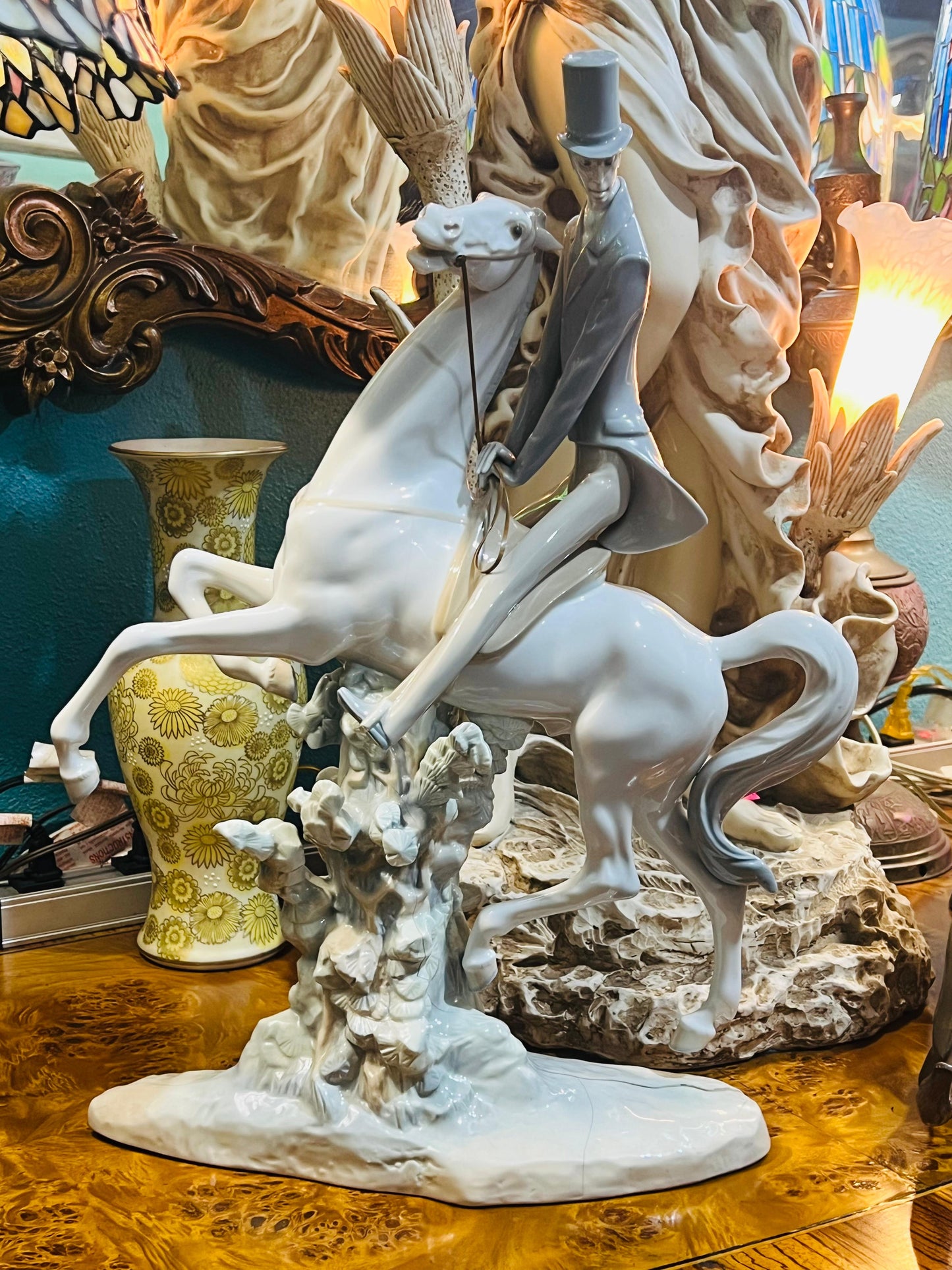 🌟 🌟 Horseman - Lladro 4515, Knight Mounted on Horseback - Authentic and Vintage Year of Issue 1969 and Retired in 1985. 🕊️✨ 🕊️✨
