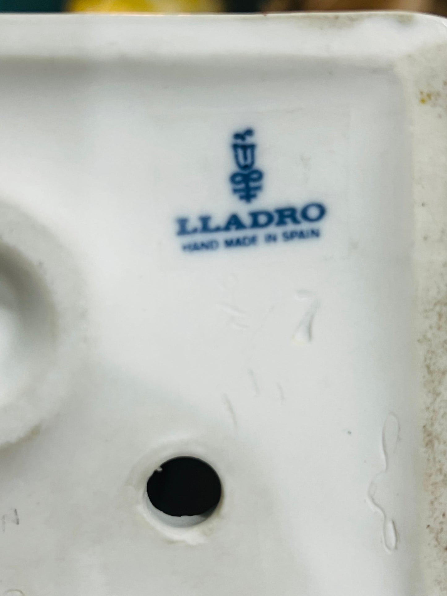 📸 Girl in photo pose 📸 Lladro 1028, Year of issue 1970 📸