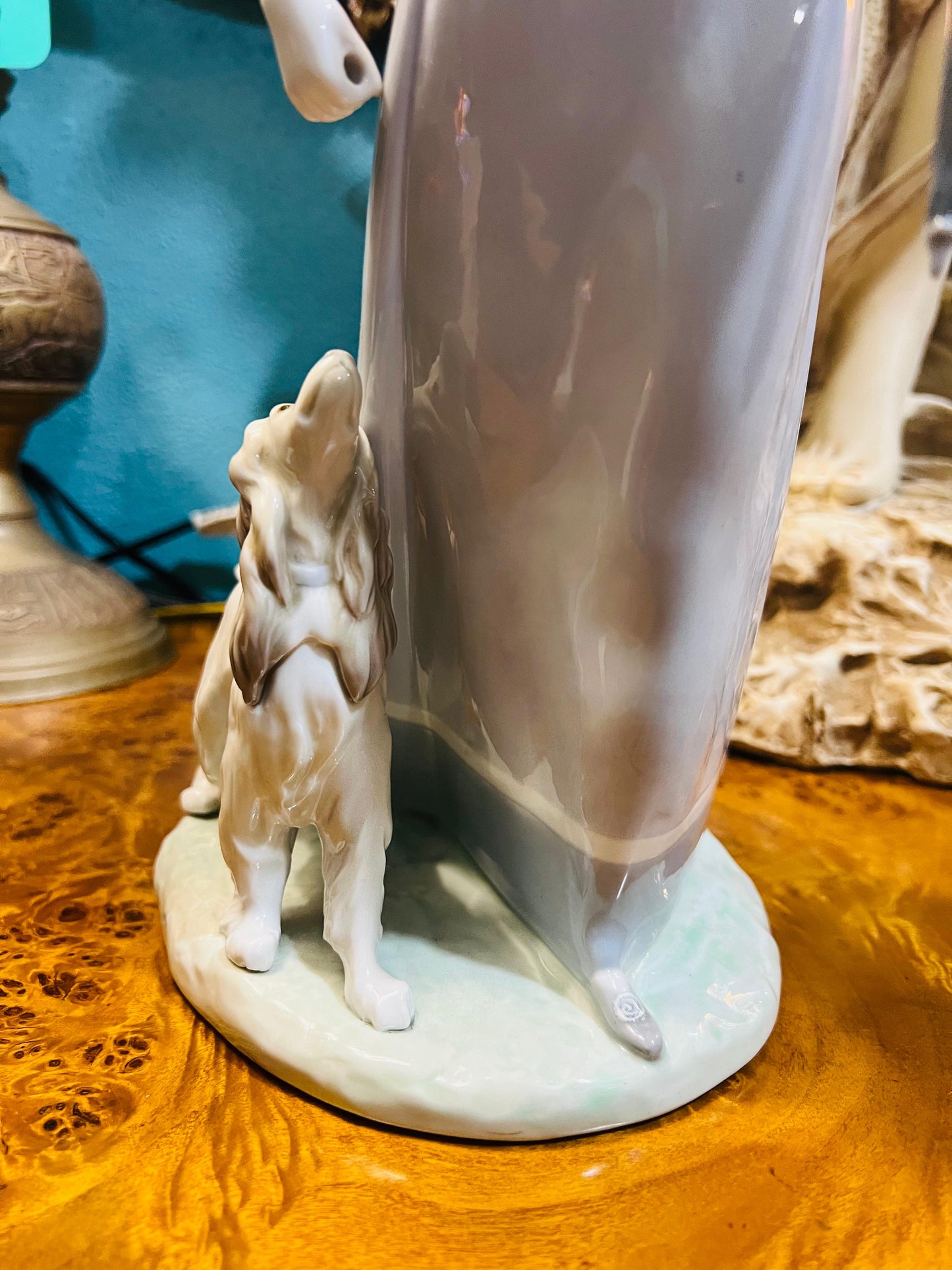 🌸Dama con chal, Lladro 8679, Emision 2014🌸