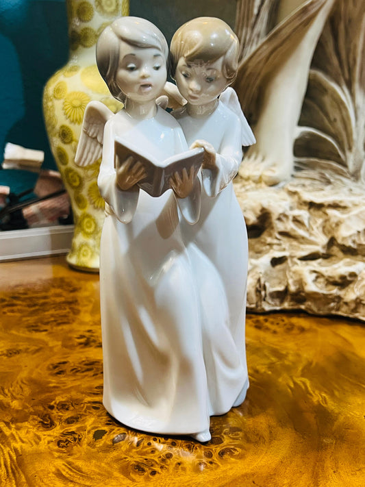 Porcelain Figure by Nao 👼