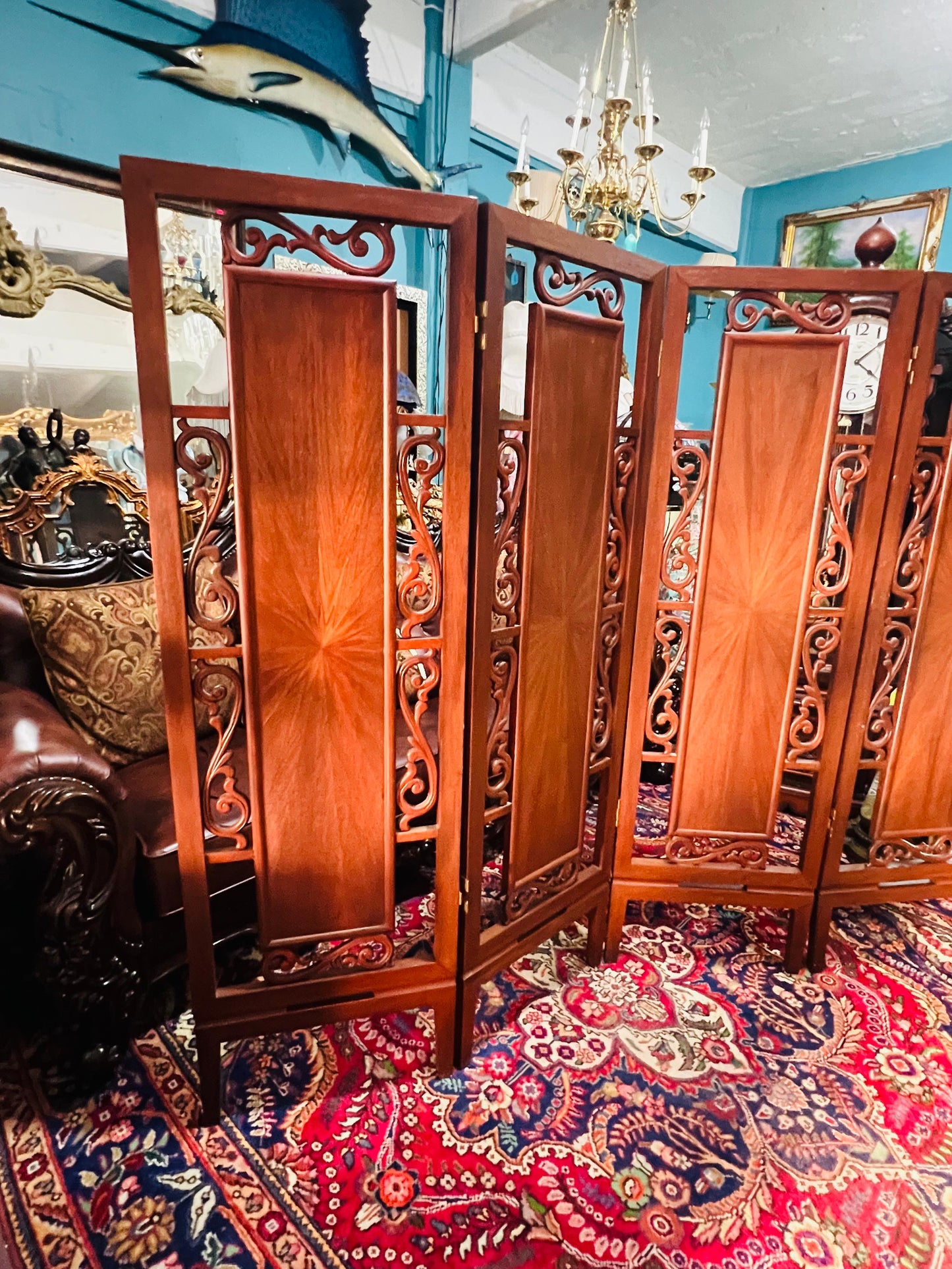 Oriental Screen with Carved Wood Details – Elegance and Style at Rosarito Antiques ✨ 