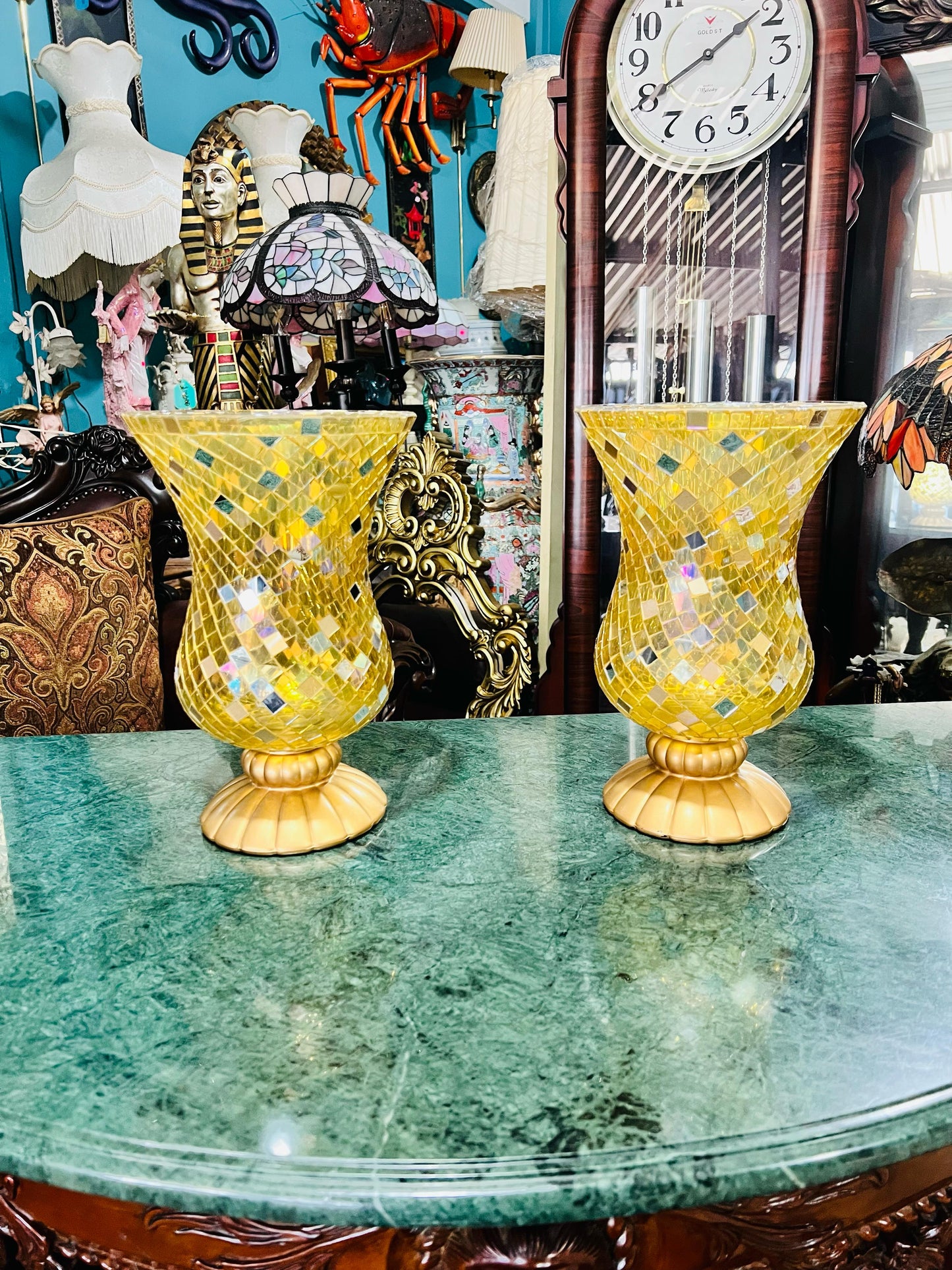 🏺✨ Elegancia en Cristal: Par de Jarrones Exclusivos ✨
