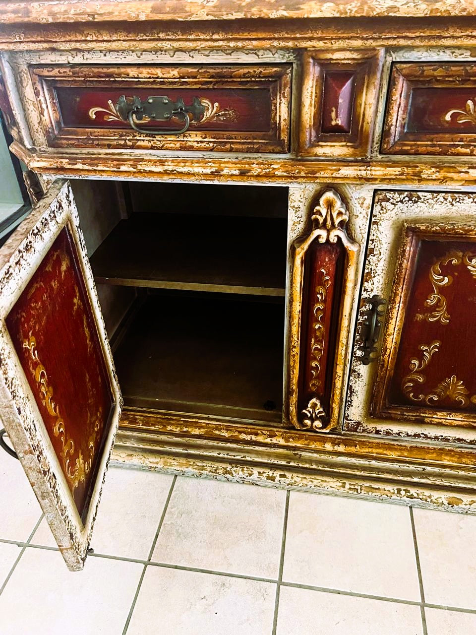 🌟Universal Furniture Walnut Buffet🌟 