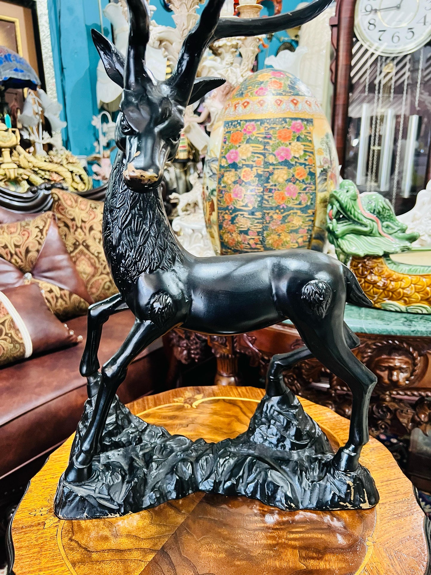 🦌 Escultura de Venado en Bronce Sólido – Majestuoso y Elegante🦌