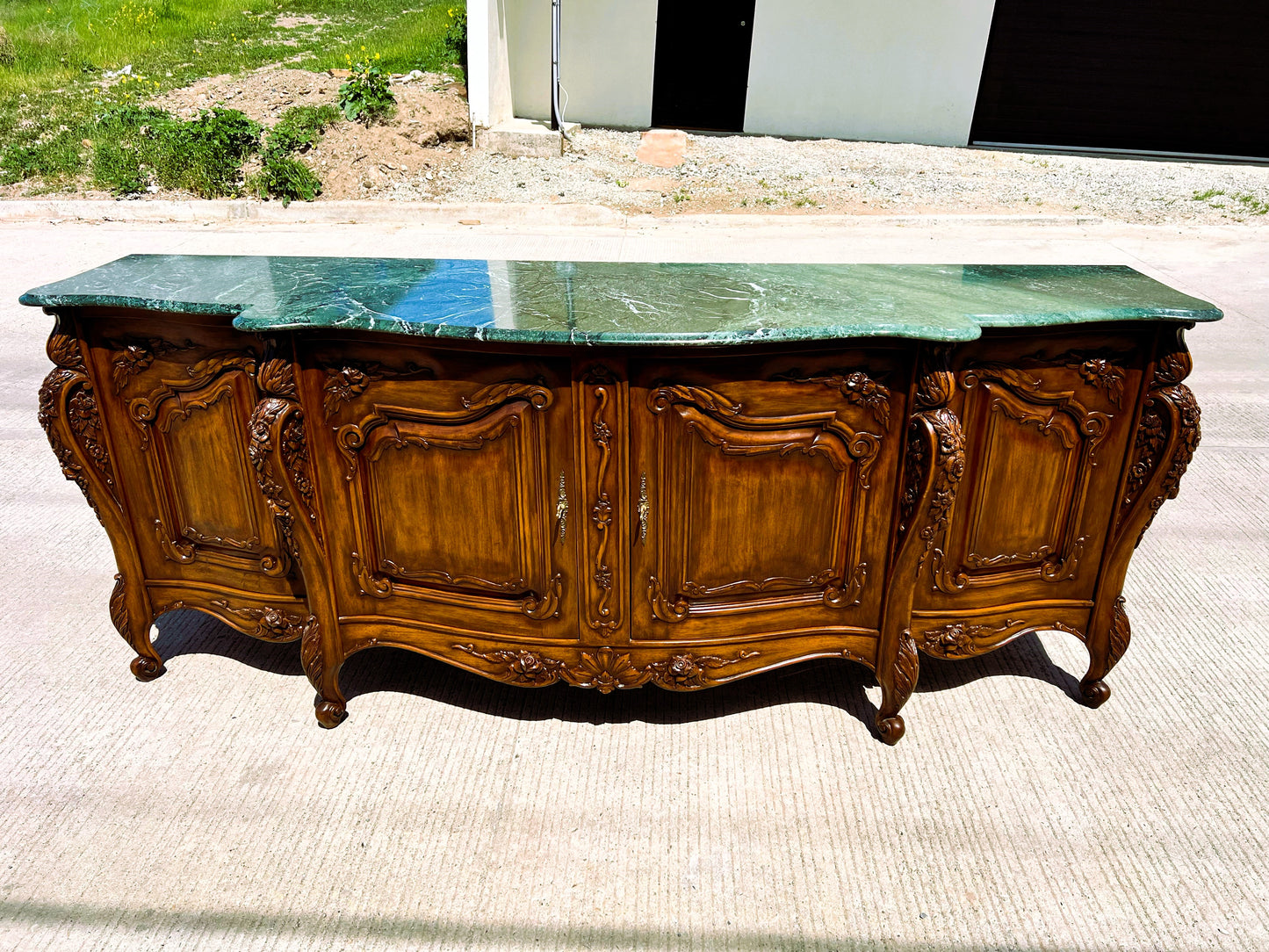 🌟Universal Furniture Walnut Buffet🌟 