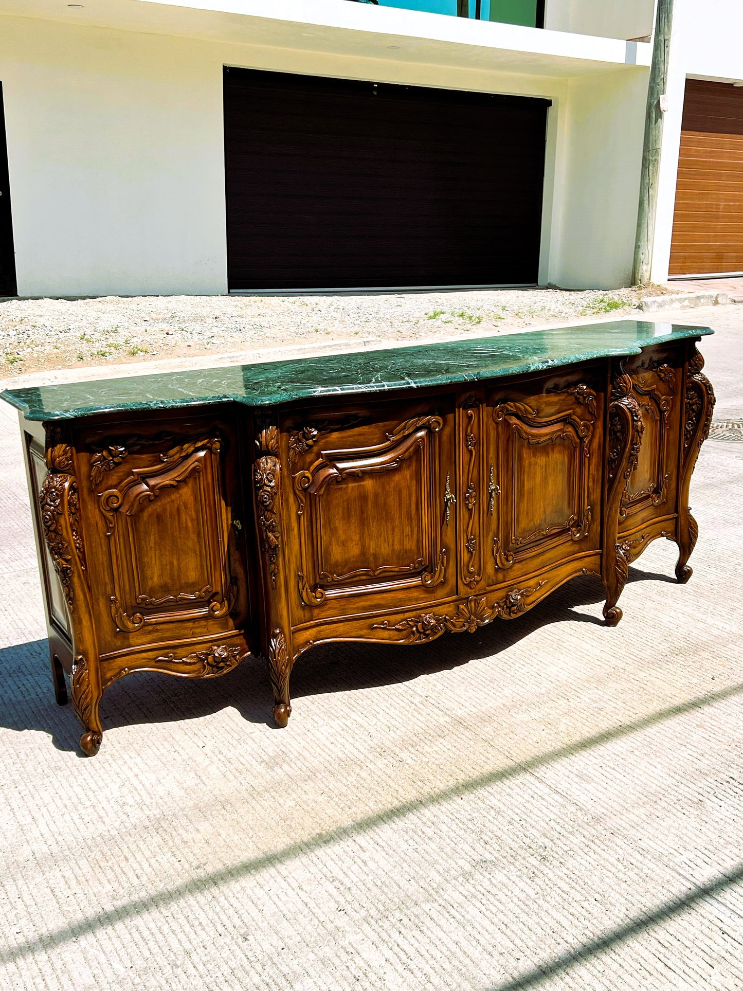 🌟Universal Furniture Walnut Buffet🌟 