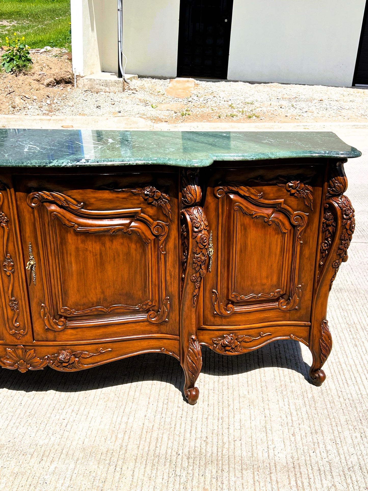 🌟Universal Furniture Walnut Buffet🌟 
