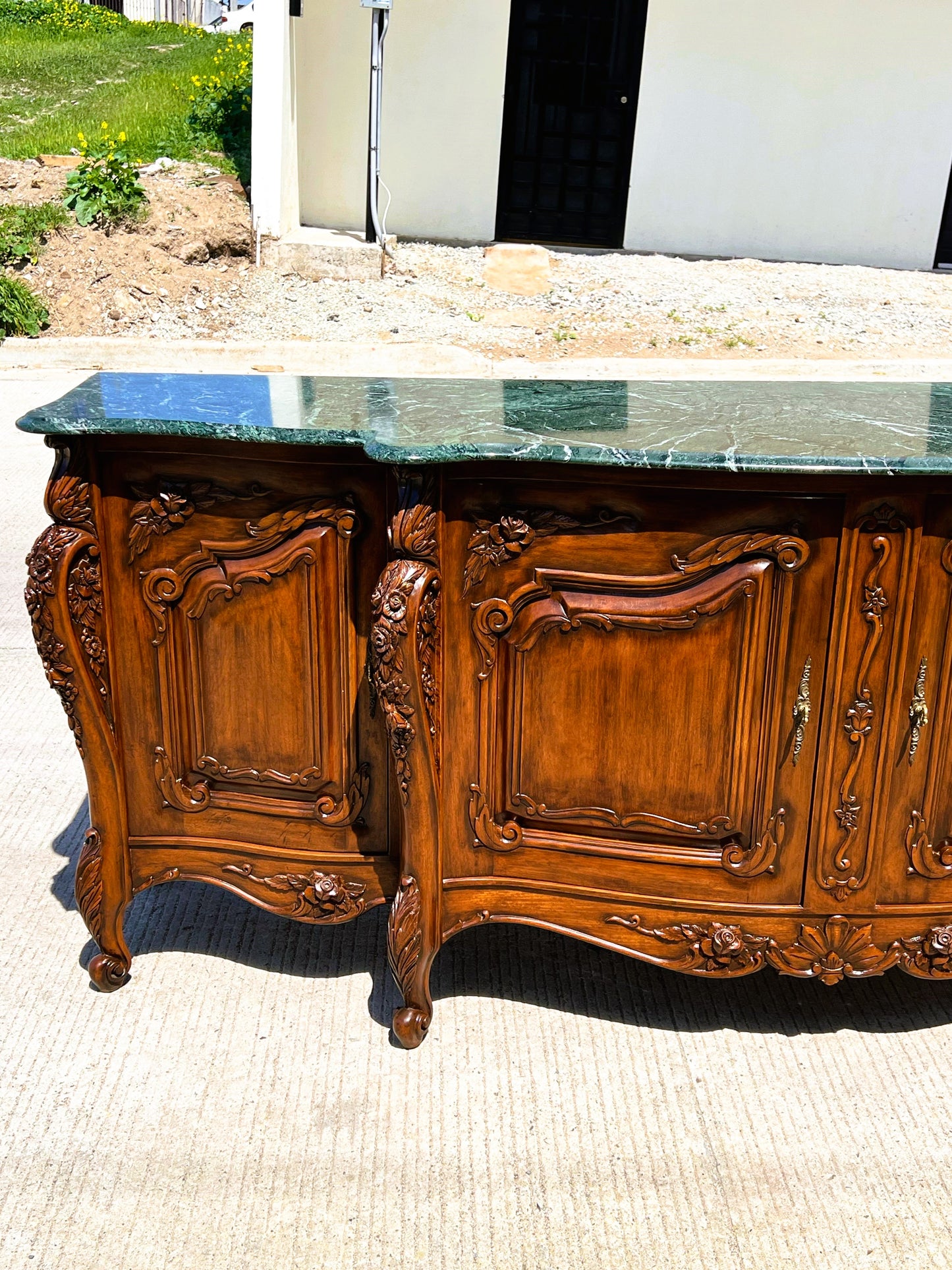 🌟Universal Furniture Walnut Buffet🌟 