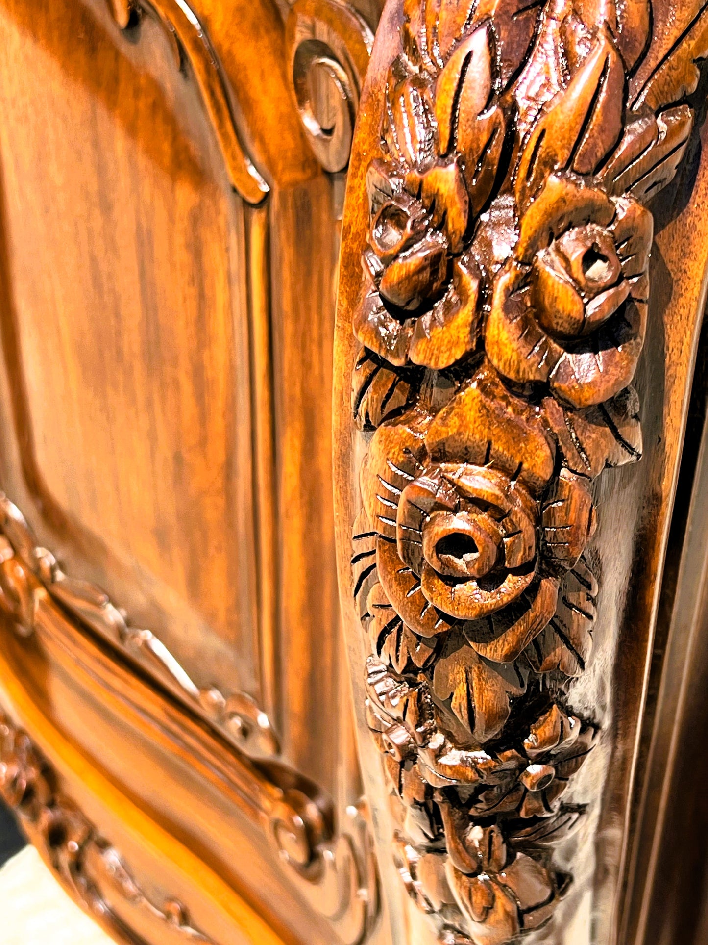 🌟Universal Furniture Walnut Buffet🌟 