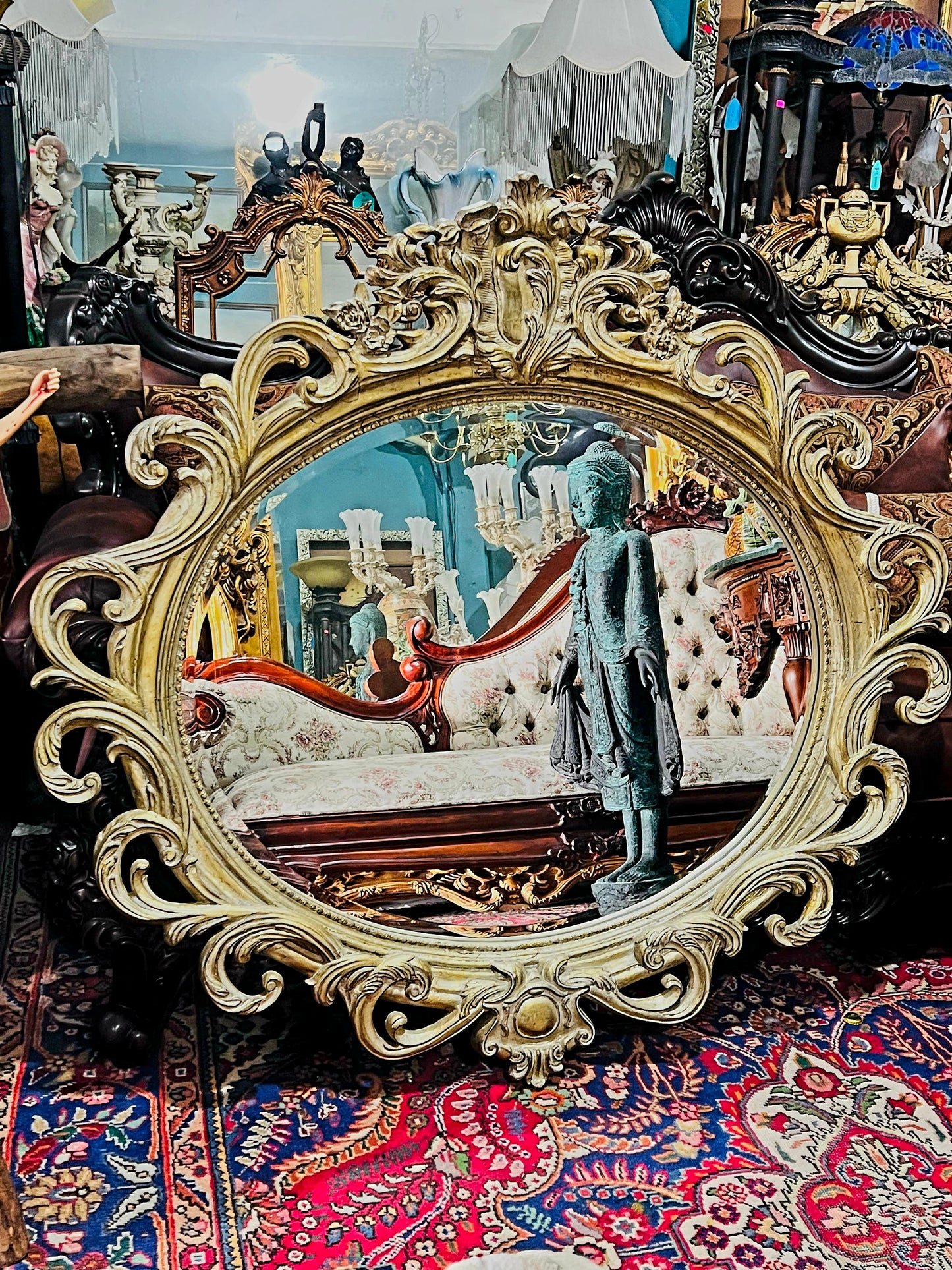 ✨Hand-Carved Wooden Mirror. Artisanal Elegance in Every Detail✨
