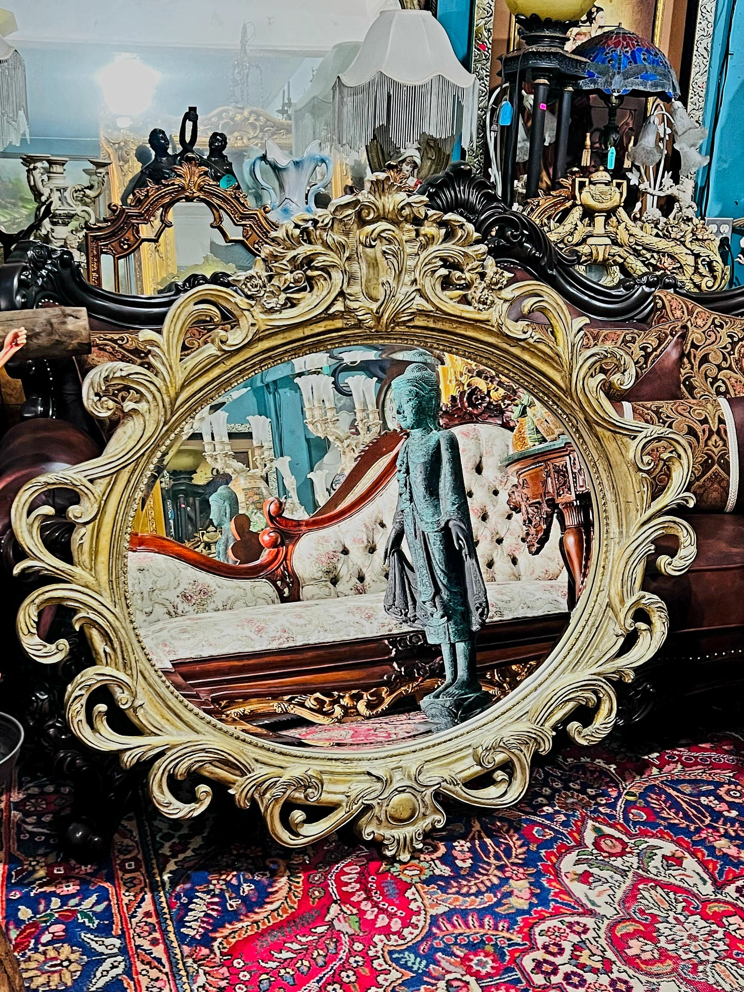 ✨Hand-Carved Wooden Mirror. Artisanal Elegance in Every Detail✨