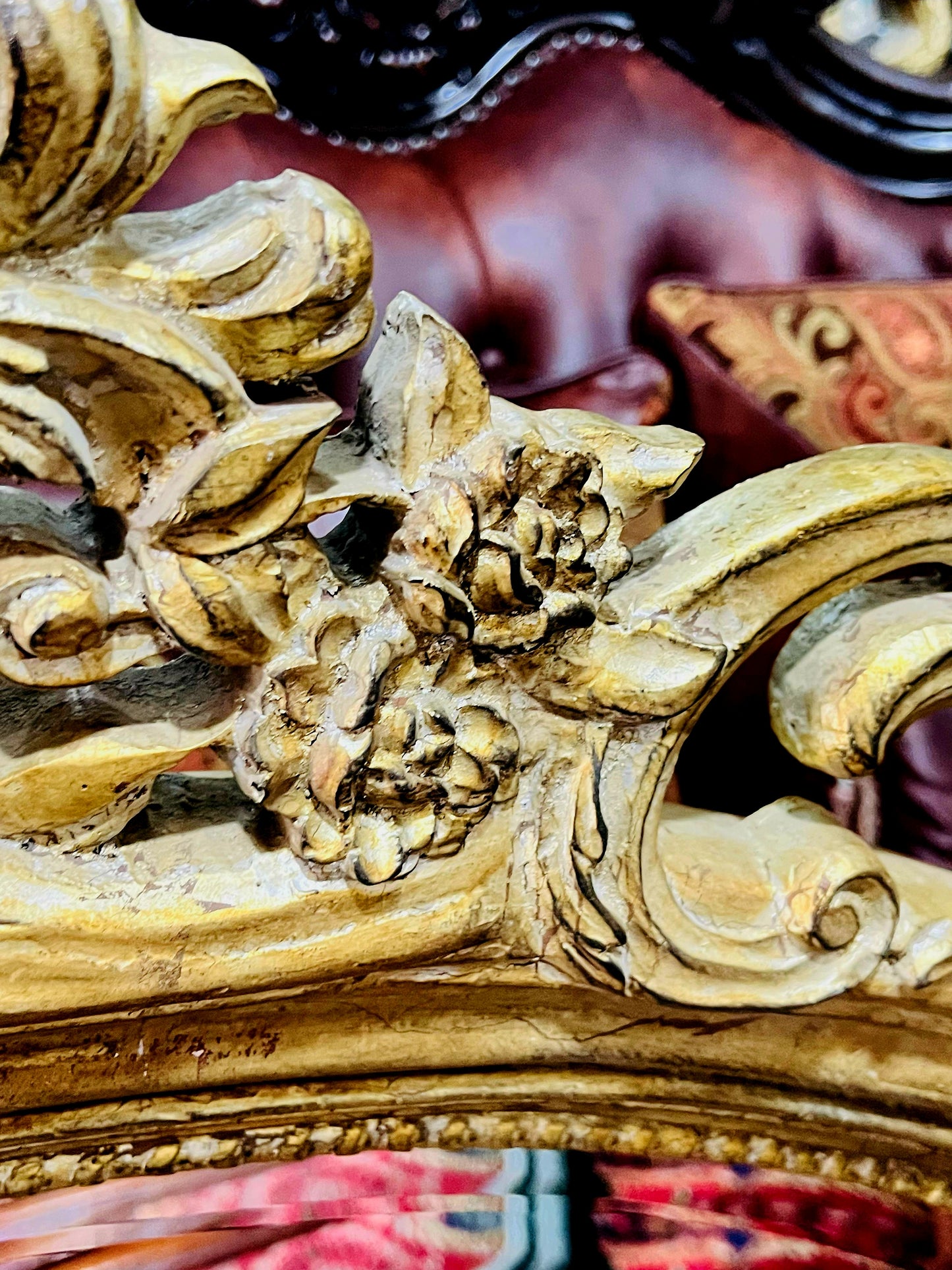 ✨Hand-Carved Wooden Mirror. Artisanal Elegance in Every Detail✨