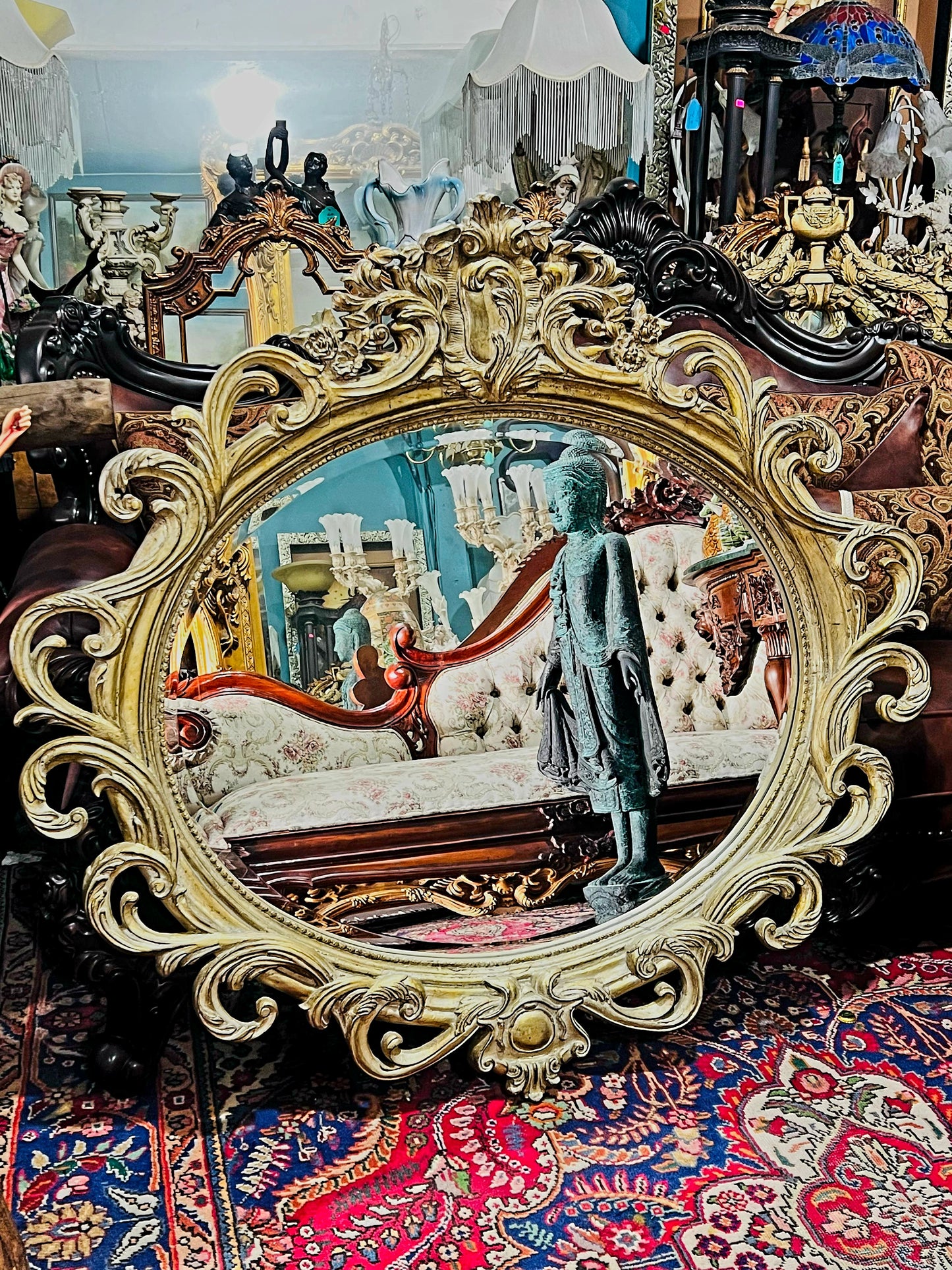 ✨Hand-Carved Wooden Mirror. Artisanal Elegance in Every Detail✨