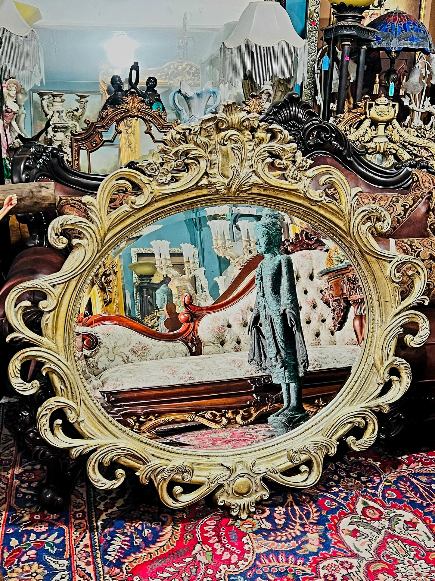 ✨Hand-Carved Wooden Mirror. Artisanal Elegance in Every Detail✨