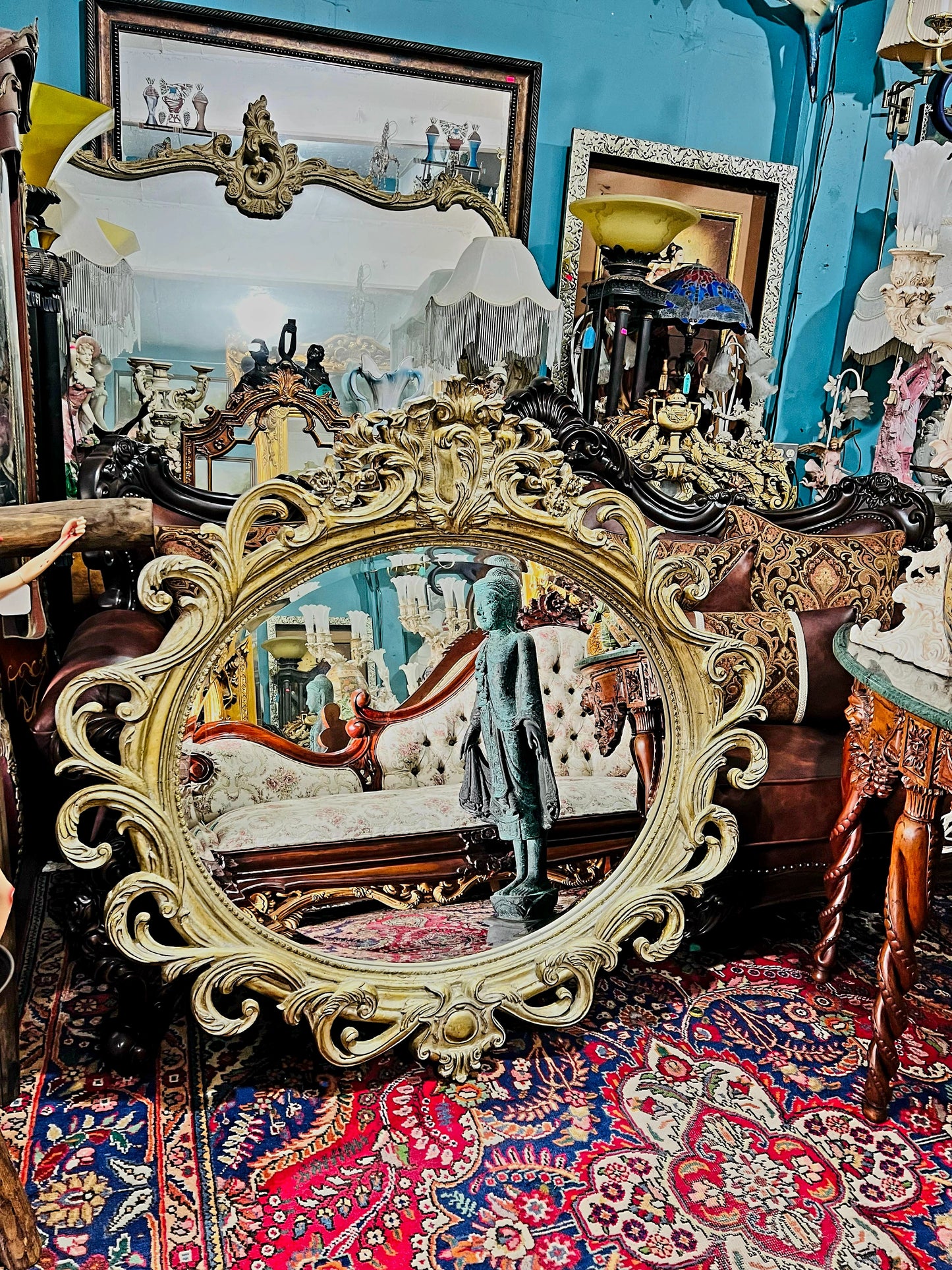 ✨Hand-Carved Wooden Mirror. Artisanal Elegance in Every Detail✨