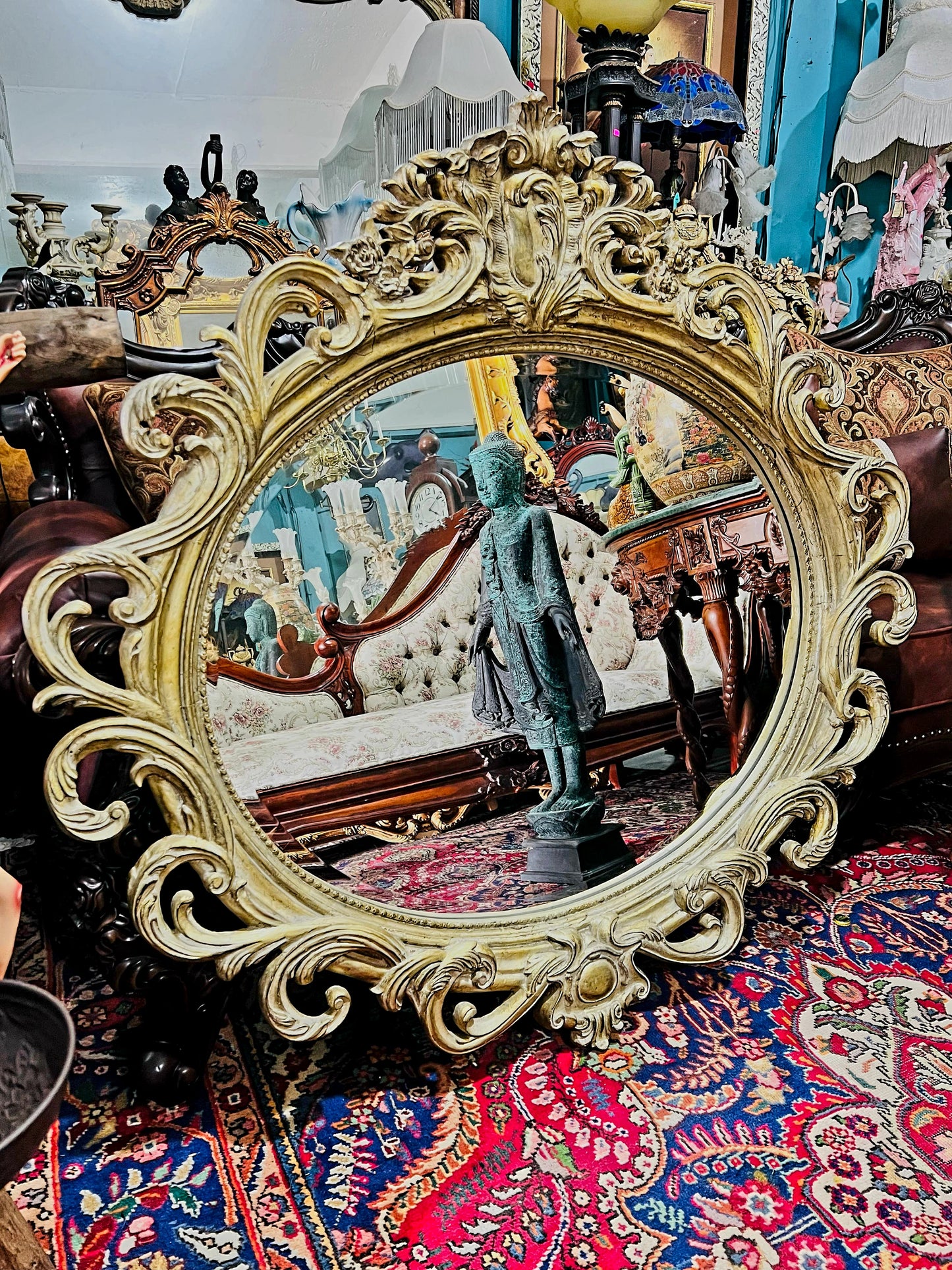 ✨Hand-Carved Wooden Mirror. Artisanal Elegance in Every Detail✨