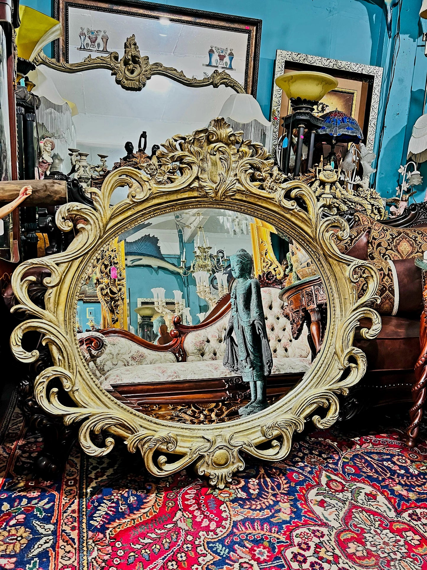 ✨Hand-Carved Wooden Mirror. Artisanal Elegance in Every Detail✨