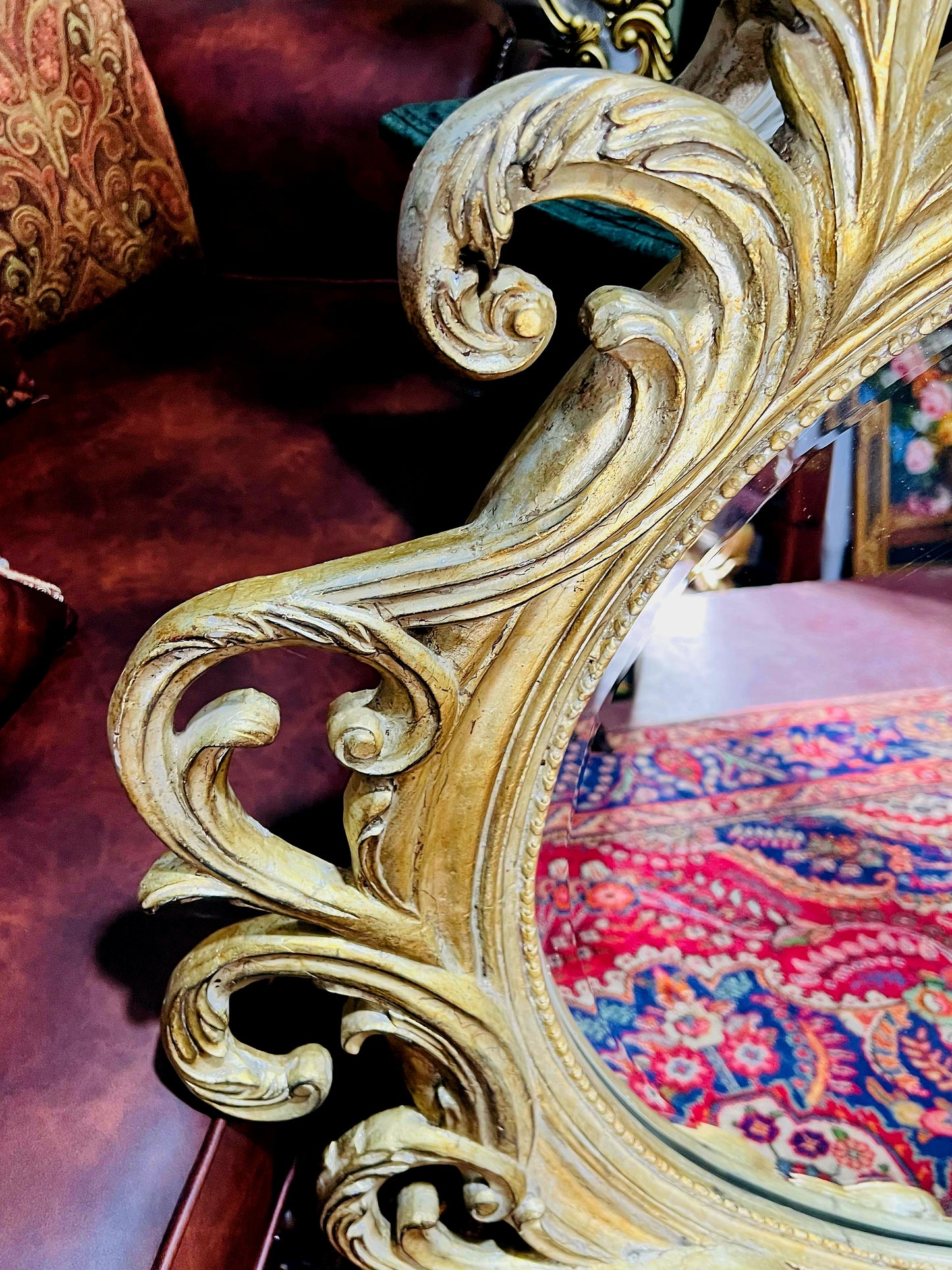 ✨Hand-Carved Wooden Mirror. Artisanal Elegance in Every Detail✨