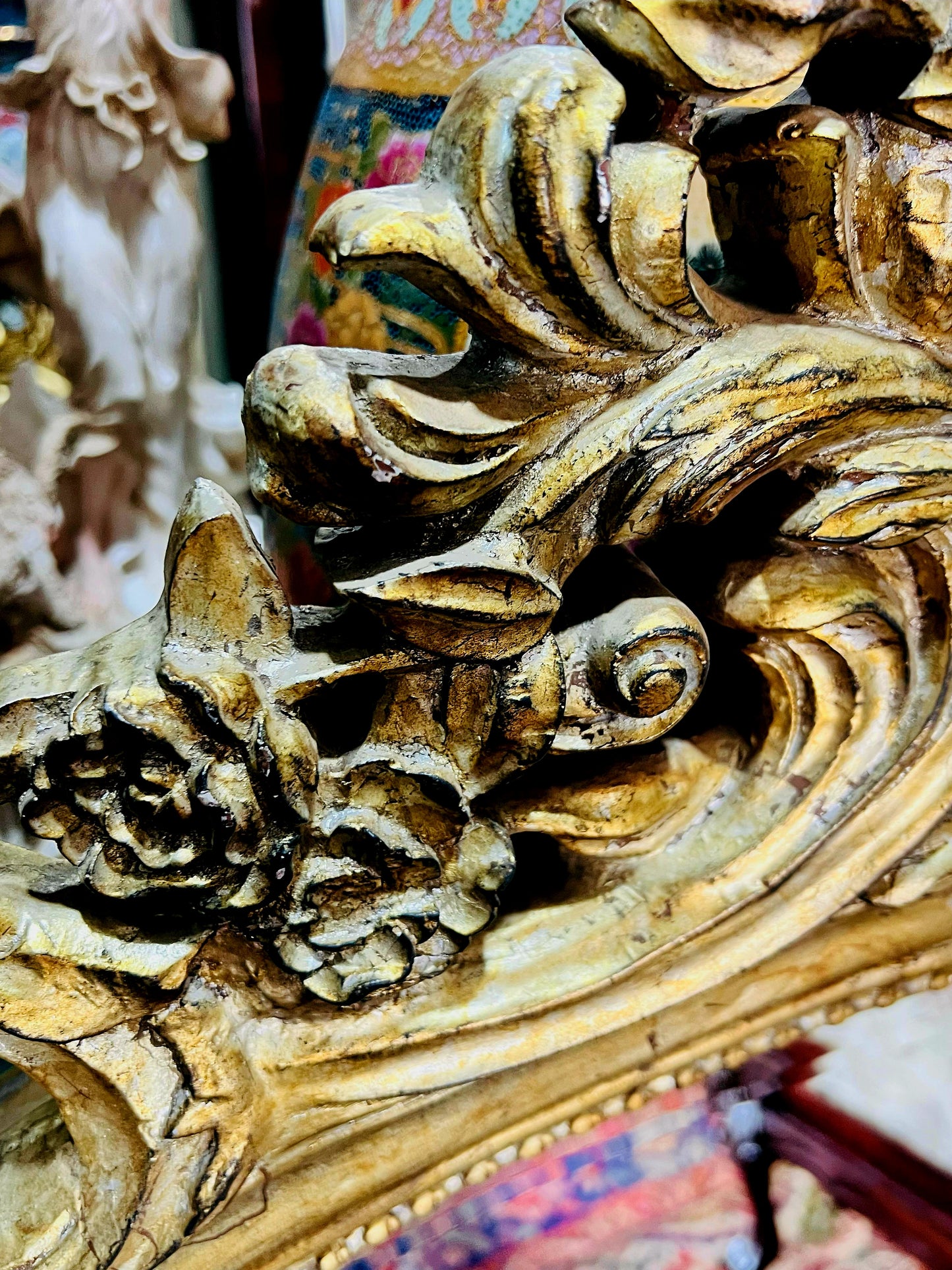 ✨Hand-Carved Wooden Mirror. Artisanal Elegance in Every Detail✨