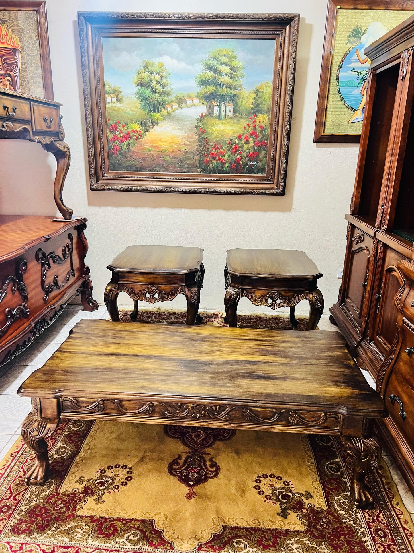 ✨ Exclusive Wooden Table Set with Hand-Carved Decoration! ✨