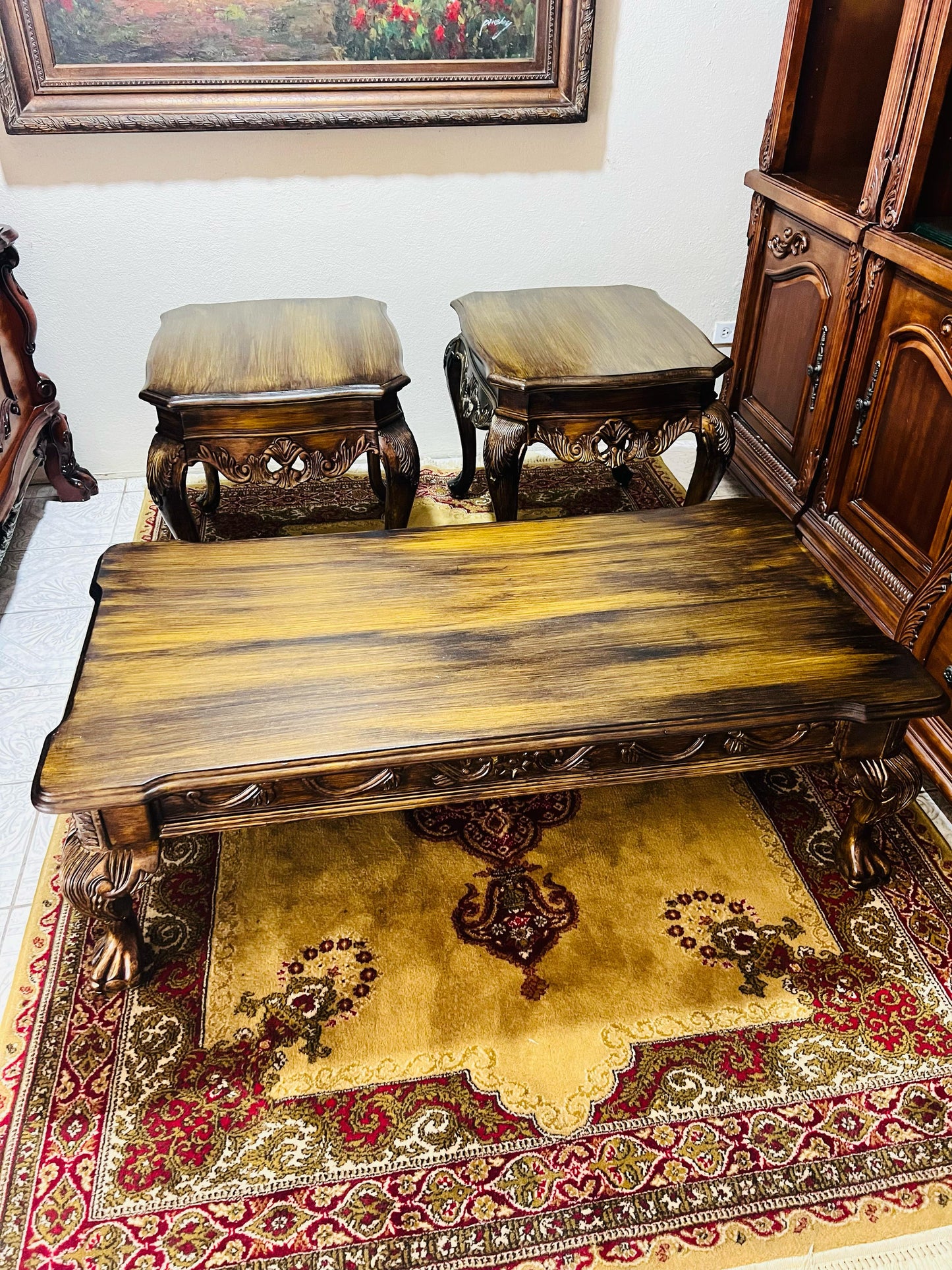 ✨ Exclusive Wooden Table Set with Hand-Carved Decoration! ✨