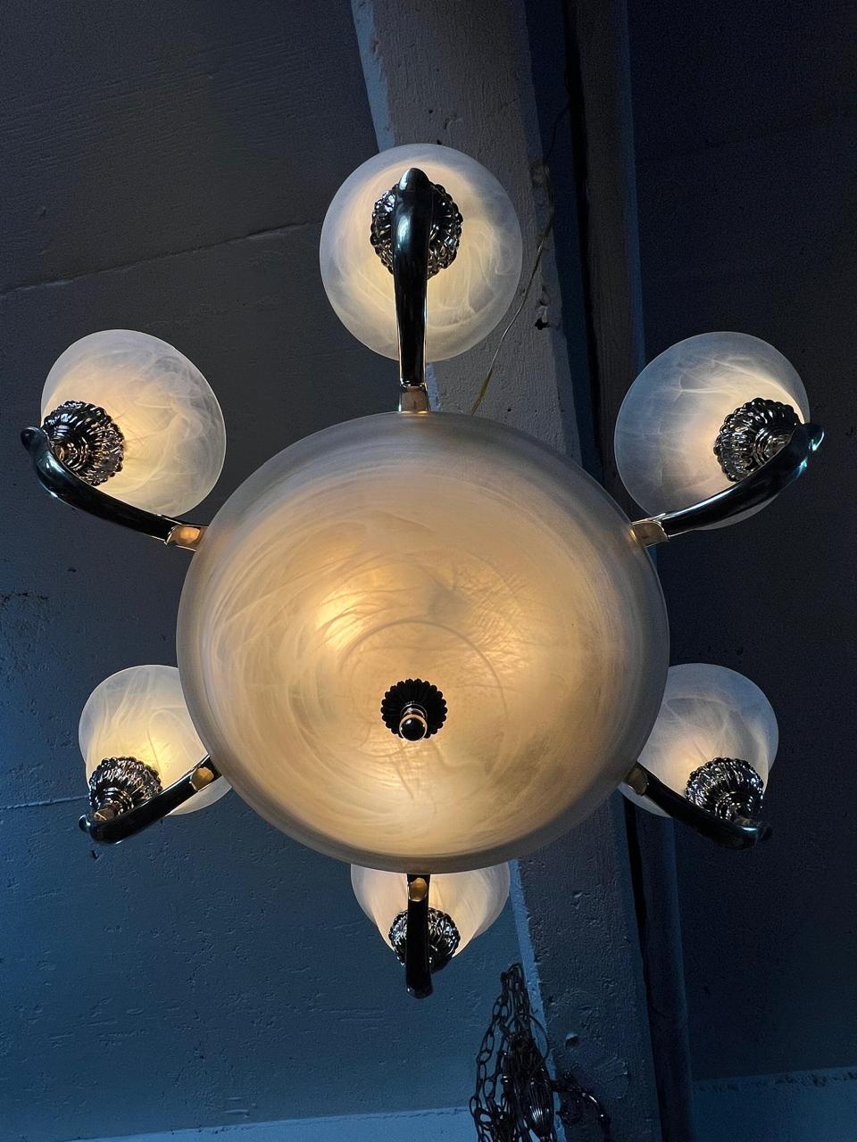 🔱🌟Brilliant: 12-Armed Brass Chandelier 🌟🔱