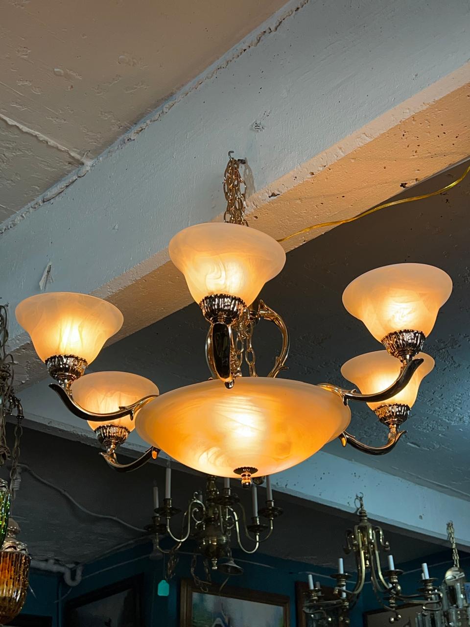 🔱🌟Brilliant: 12-Armed Brass Chandelier 🌟🔱
