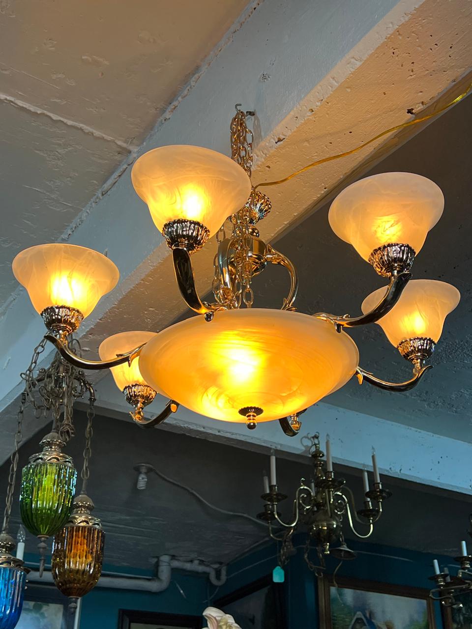 🔱🌟Brilliant: 12-Armed Brass Chandelier 🌟🔱