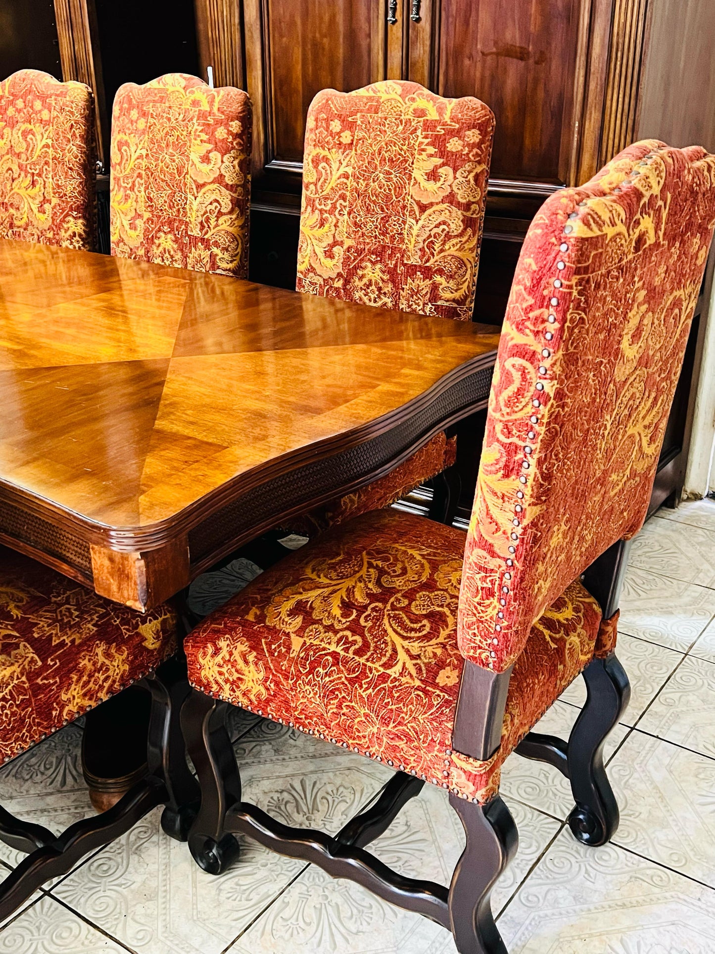 🍽️🏡 10-Chair Dining Room, Casa Mollino Model by Ashley Furniture 🏡🍽️ 