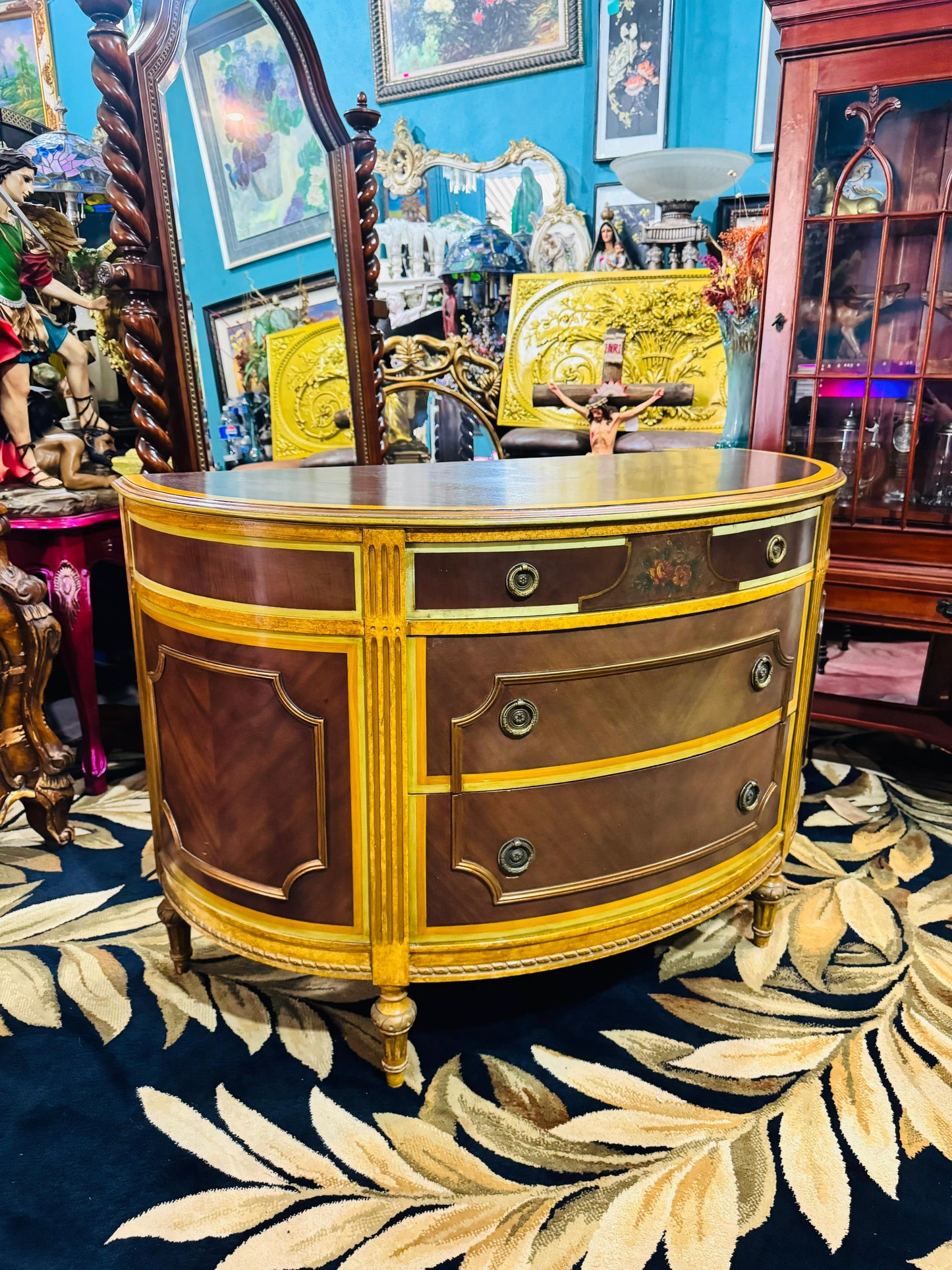 ✨ Comoda Estilo Francés de media luna de 1930✨