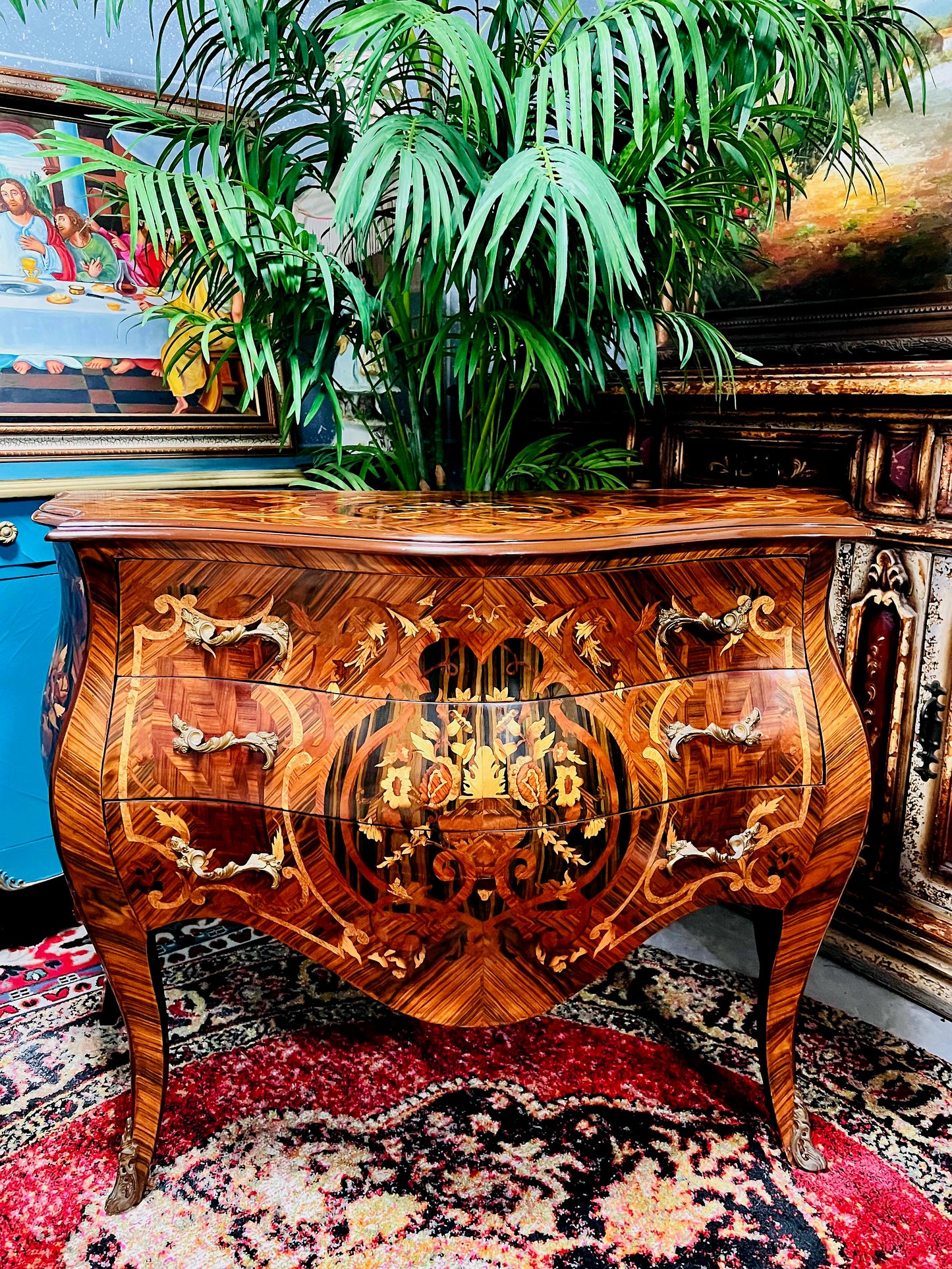 ⚜️Bombé francés con marquetería e incrustaciones en bronce dorado 🇫🇷