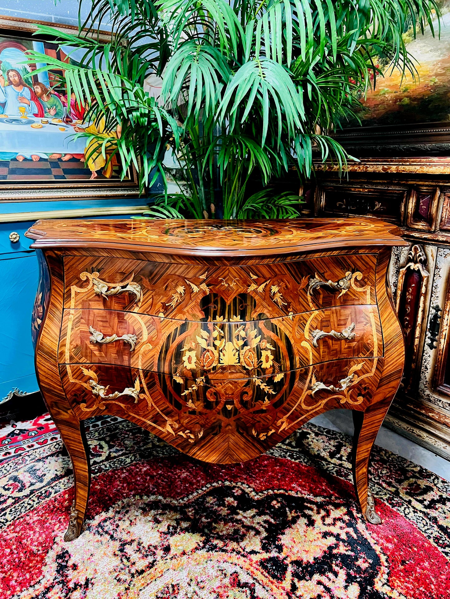 ⚜️Bombé francés con marquetería e incrustaciones en bronce dorado 🇫🇷