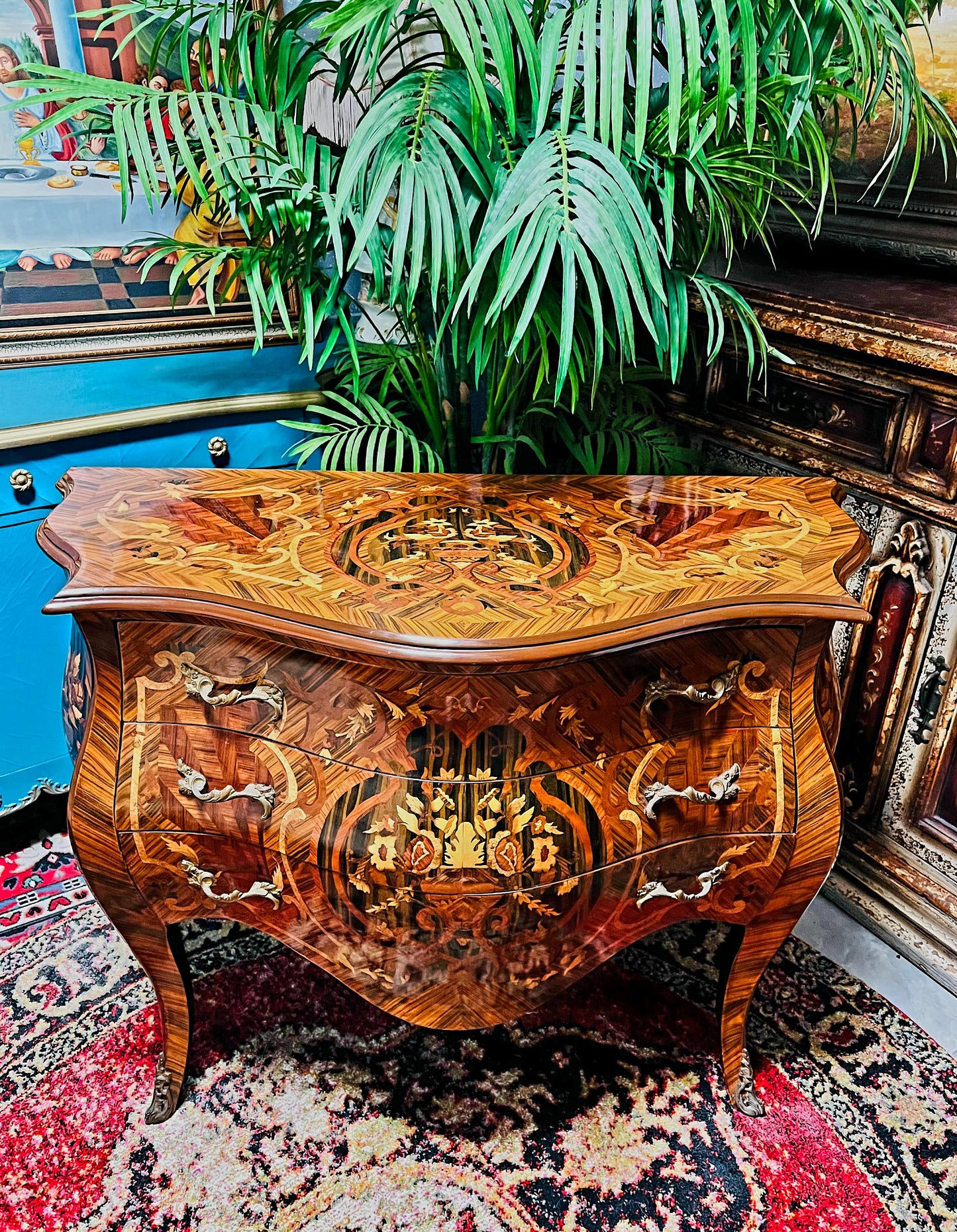 ⚜️Bombé francés con marquetería e incrustaciones en bronce dorado 🇫🇷