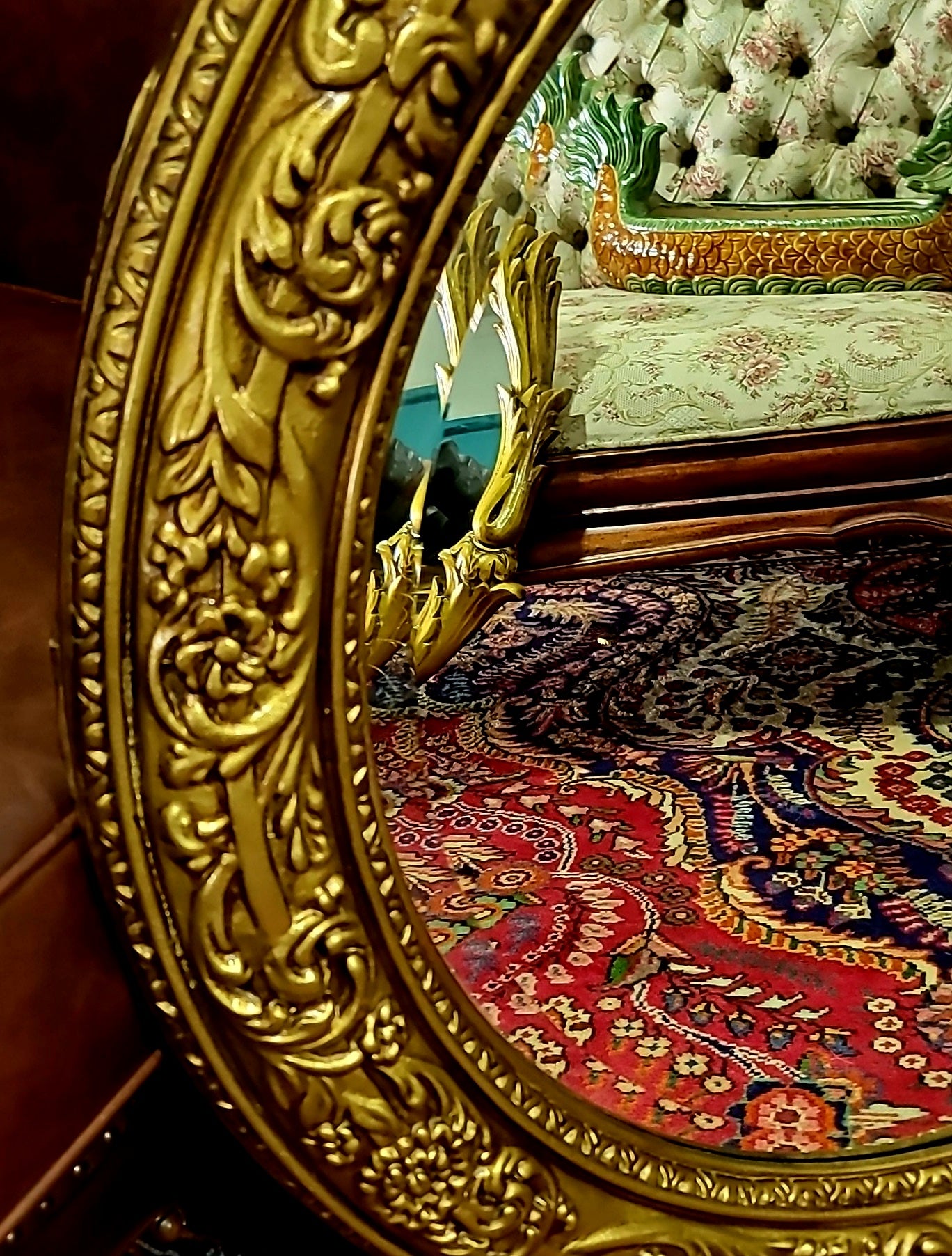 🌟 Round Mirror with Gold Frame🌟