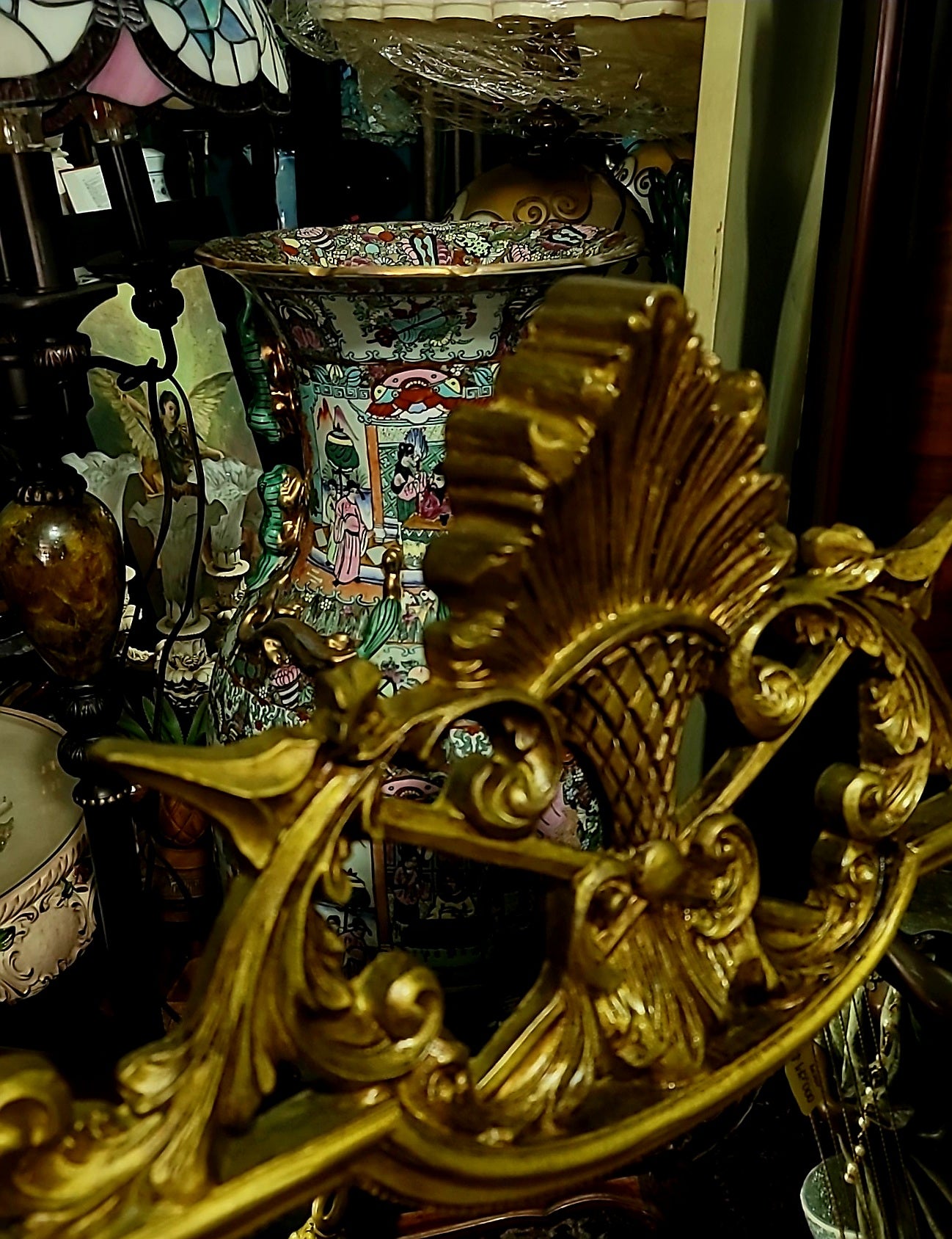 🌟Vintage Mirror in Antique Gold Color!🌟