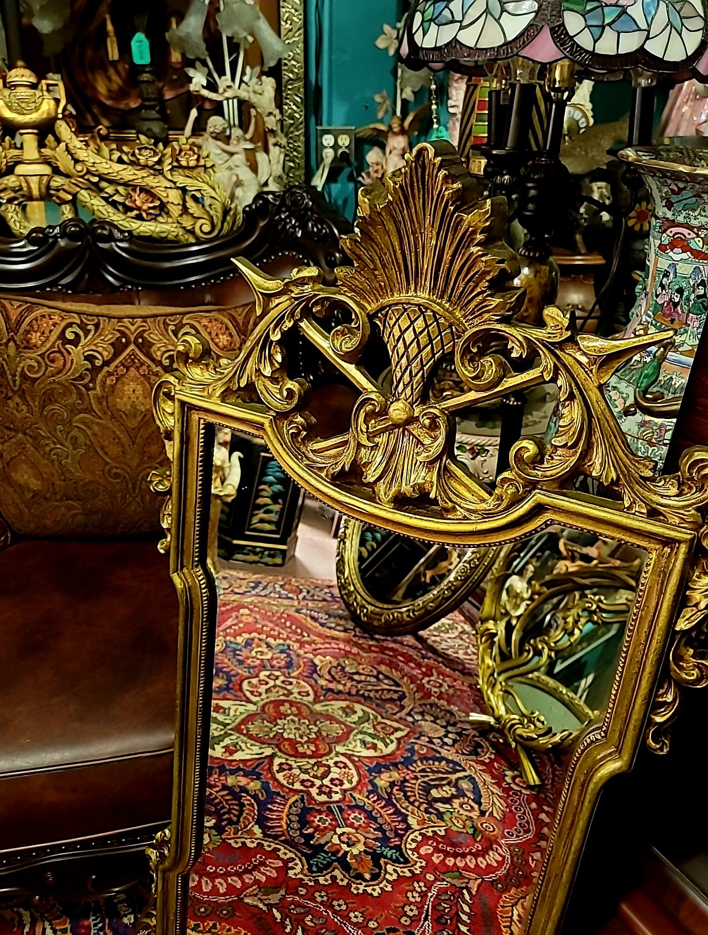🌟Vintage Mirror in Antique Gold Color!🌟